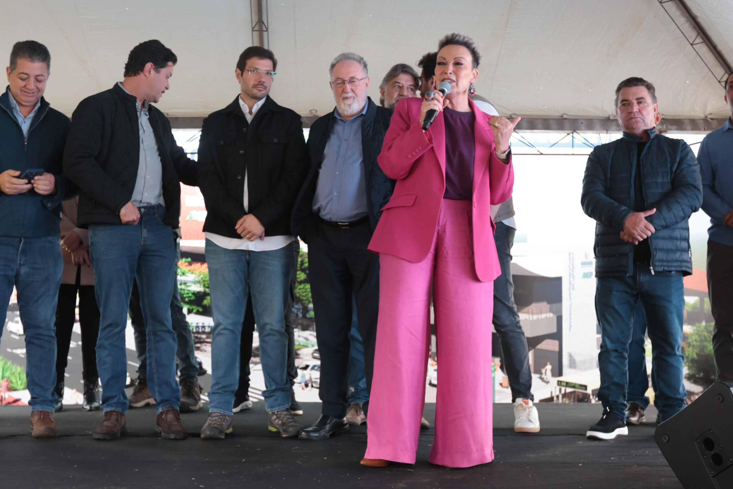 Estado apresenta projeto final do Terminal Metropolitano de Londrina; investimento será de R$ 43 milhões
