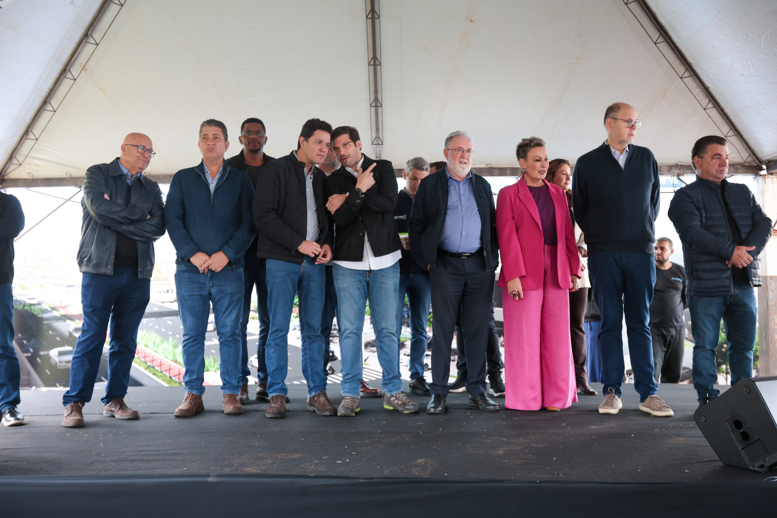 Estado apresenta projeto final do Terminal Metropolitano de Londrina; investimento será de R$ 43 milhões