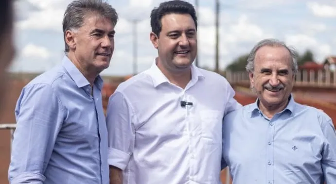 Leonaldo Paranhos, Ratinho Massa e Renato Silva CRÉDITO Comunicação