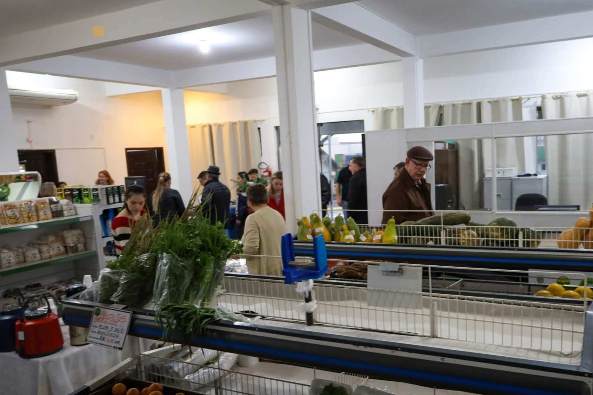 Com apoio do Coopera Paraná, feira da agricultura familiar de Missal é reestruturada