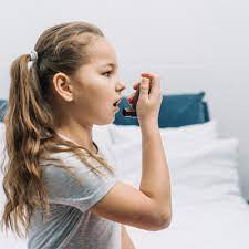 As crianças e os adolescentes com bronquite e asma apresentaram alterações na competência social global e competência social relacionada a atividades cotidianas e escola