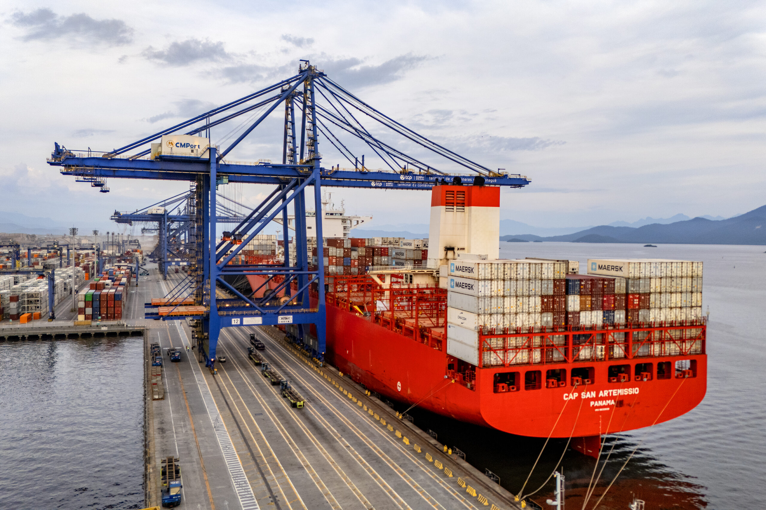 Com 44% das exportações de frango, Paranaguá é a principal saída de carnes brasileiras