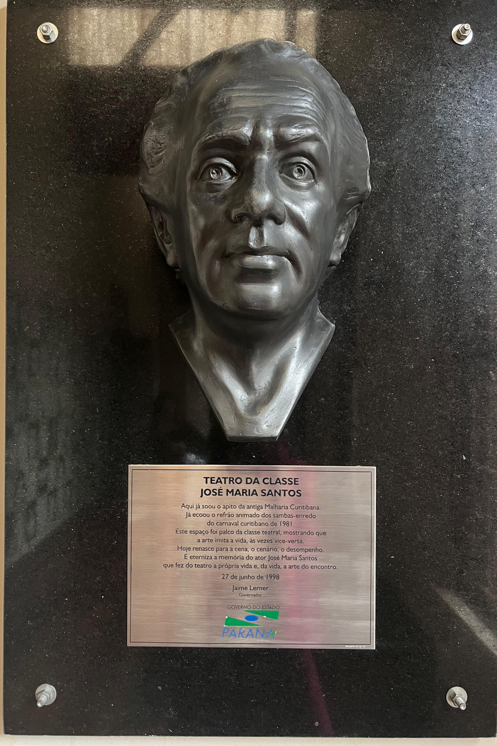 Teatro José Maria Santos celebra 27 anos com melhorias na infraestrutura