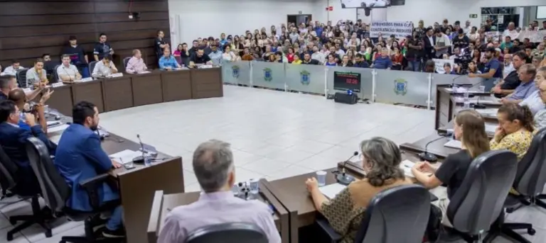 População fez barulho, exigiu providências eficazes CRÉDITO Flávio Ulsenheimer