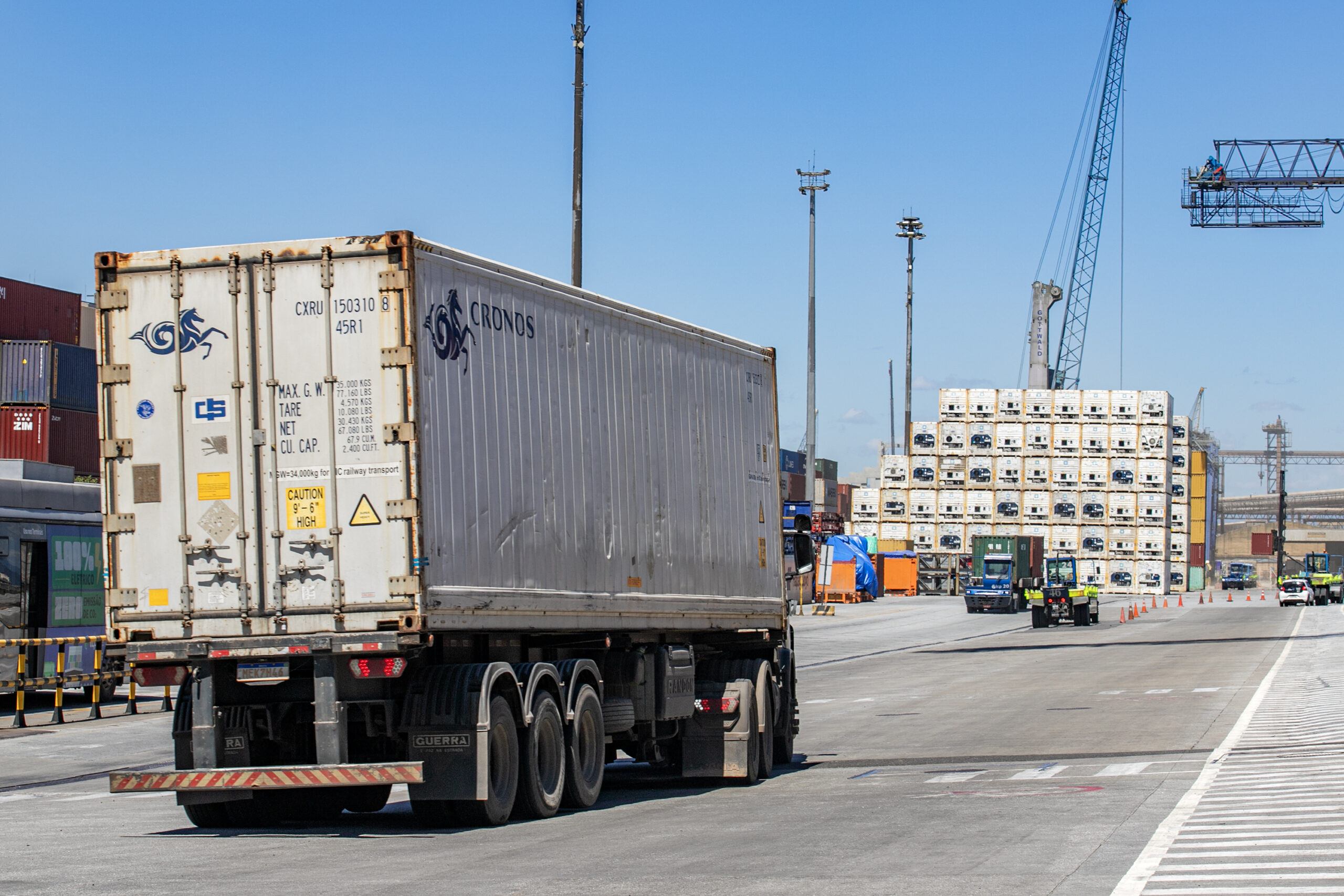 Com 44% das exportações de frango, Paranaguá é a principal saída de carnes brasileiras