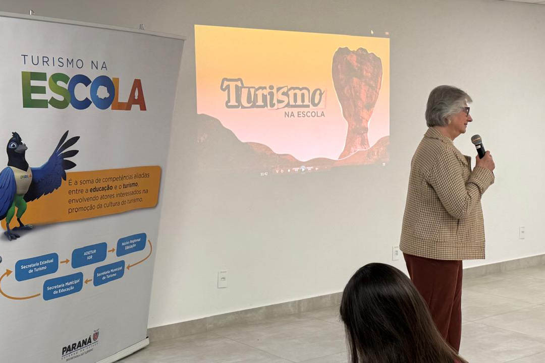 Projeto Turismo na Escola distribui 2,6 mil cartilhas em Ponta Grossa