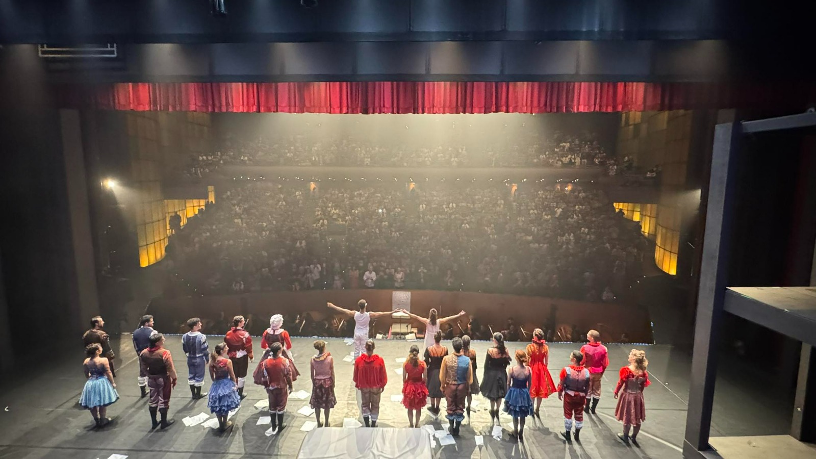 Balé Teatro Guaíra encanta mineiros com “Romeu e Julieta” e segue para São Paulo