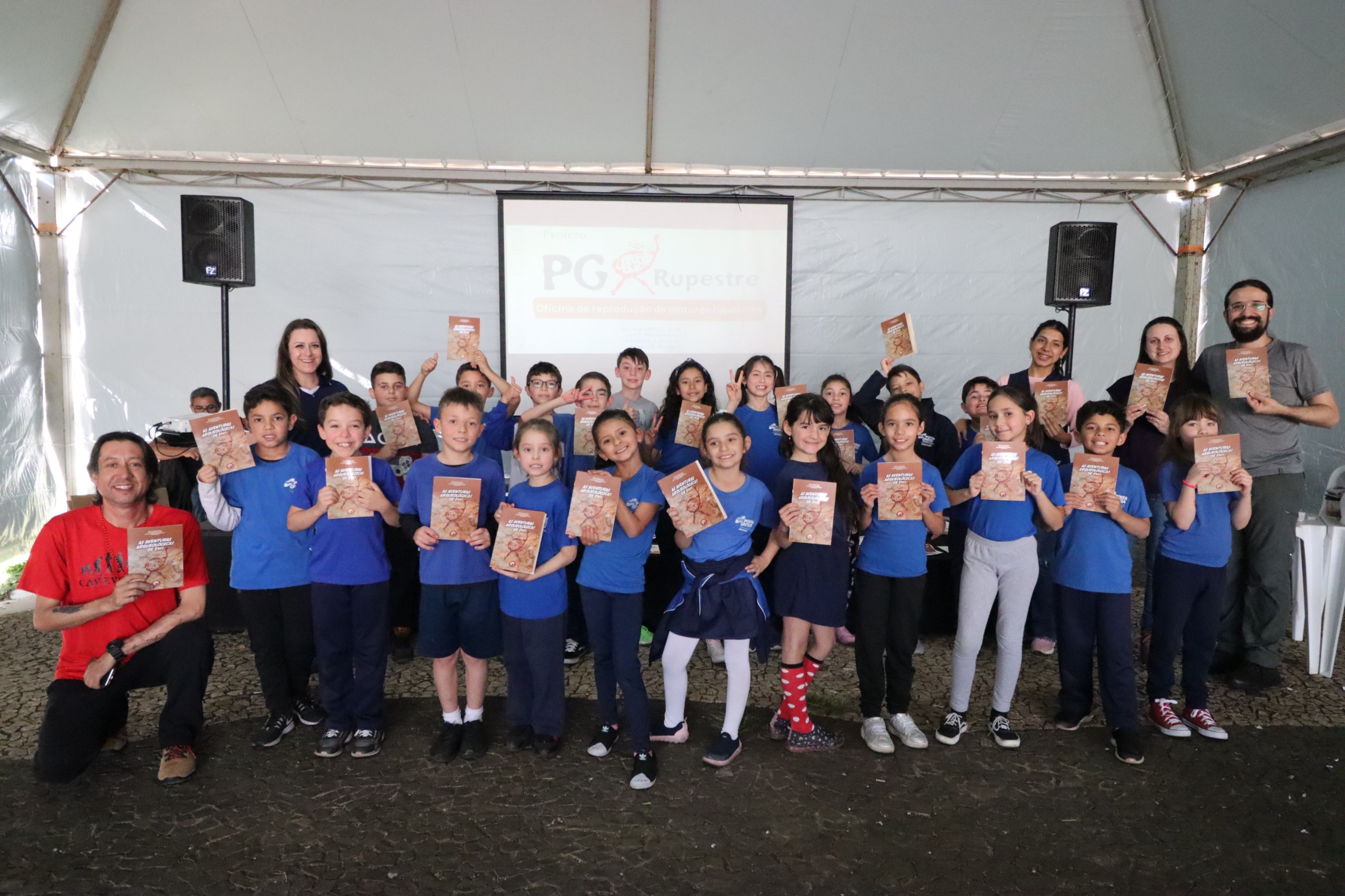 Grupo de pesquisa da UEPG recebe prêmio em congresso internacional por educação patrimonial