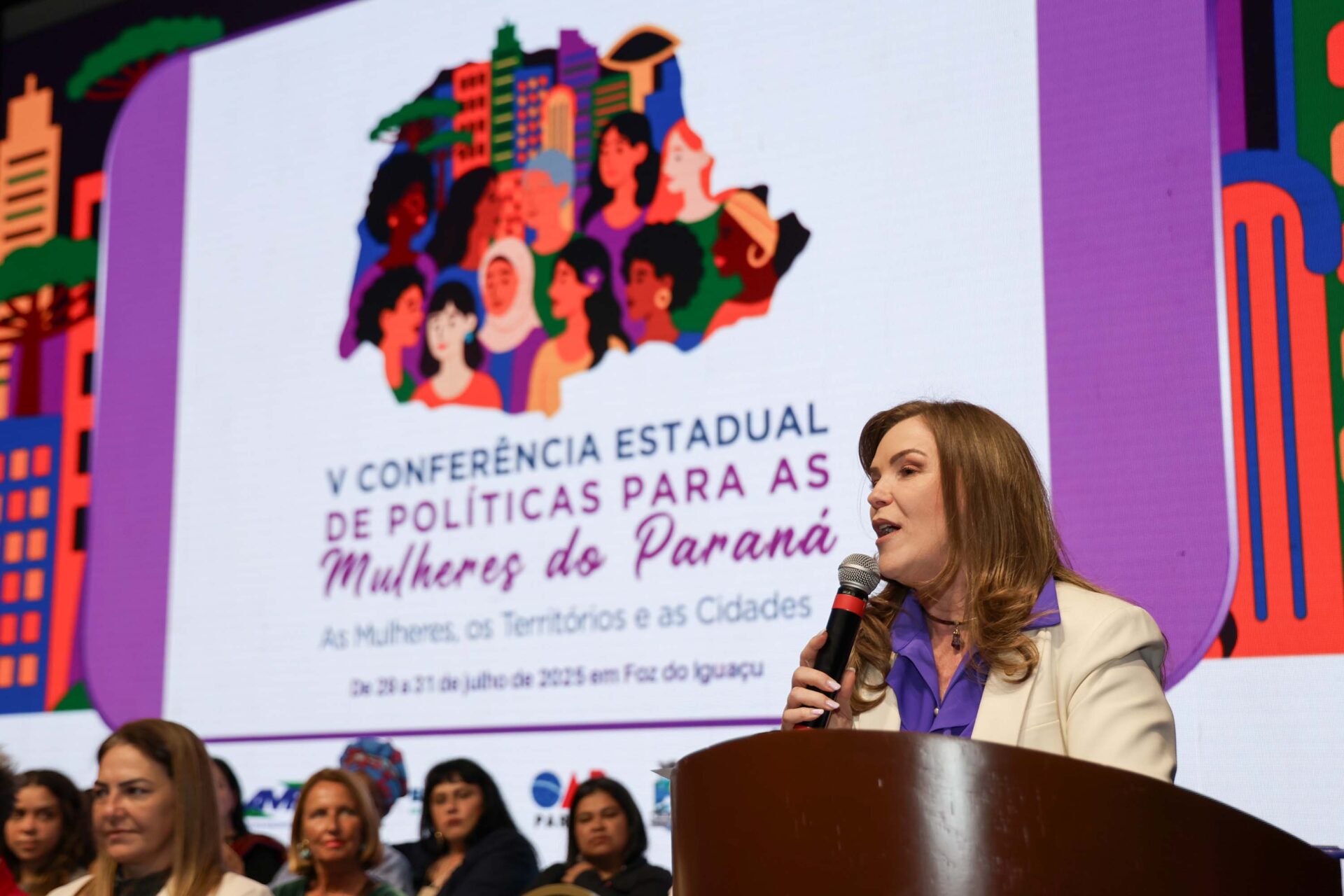 Paraná volta a realizar Conferência de Políticas para as Mulheres após 10 anos