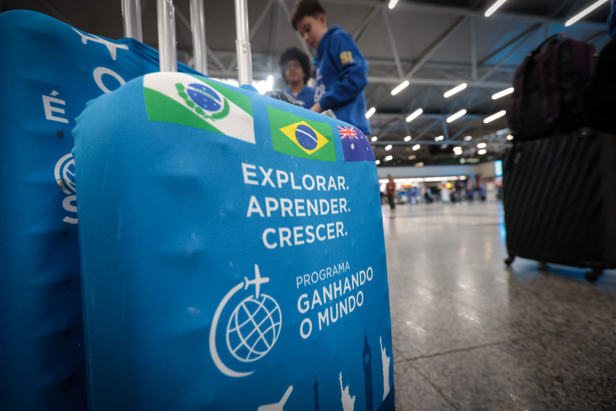 Ganhando o Mundo: 99 alunos da rede estadual embarcam para intercâmbio na Austrália
