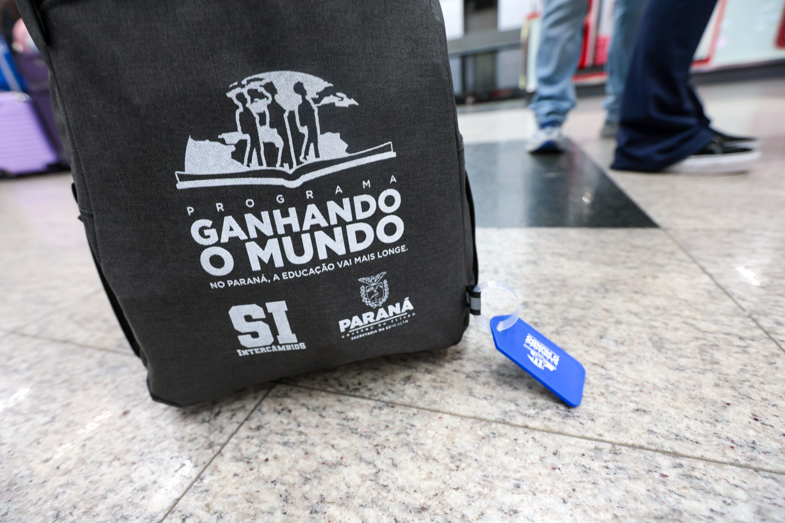 Ganhando o Mundo: 99 alunos da rede estadual embarcam para intercâmbio na Austrália