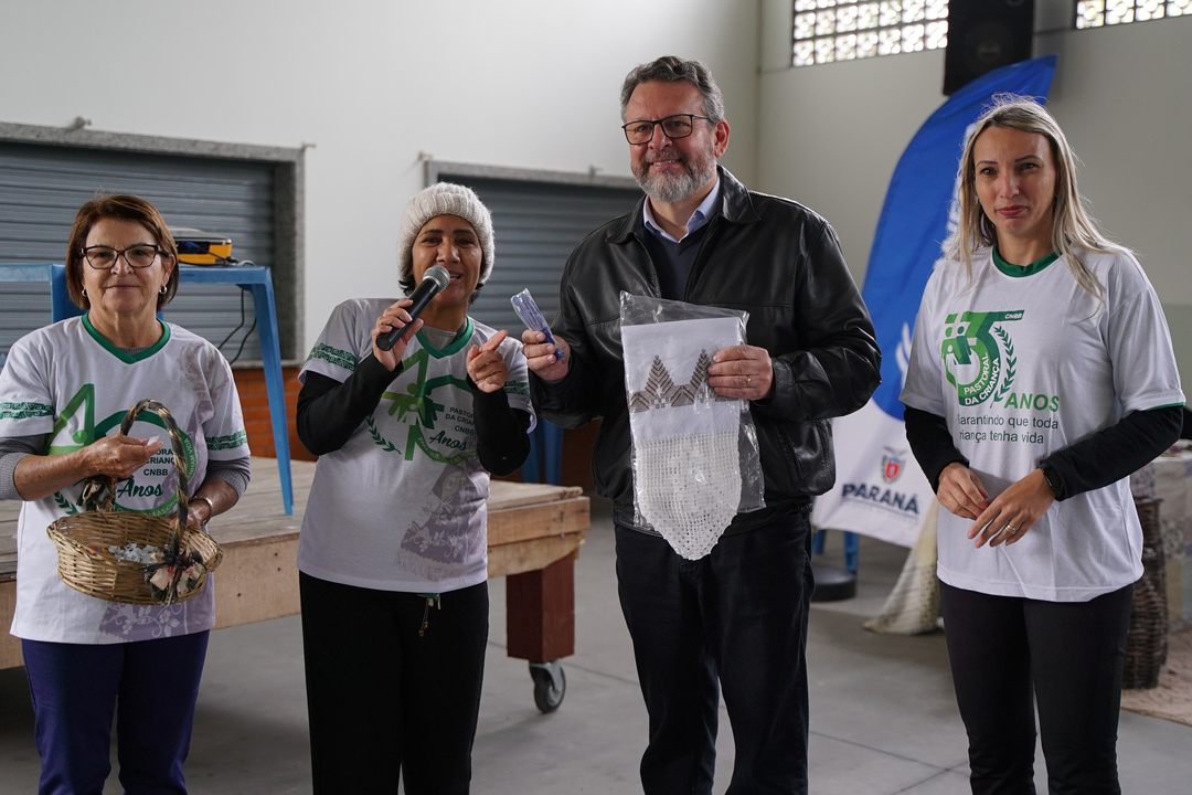 Programa Sanepar Perto de Você leva serviços e ações educativas à população de Morretes