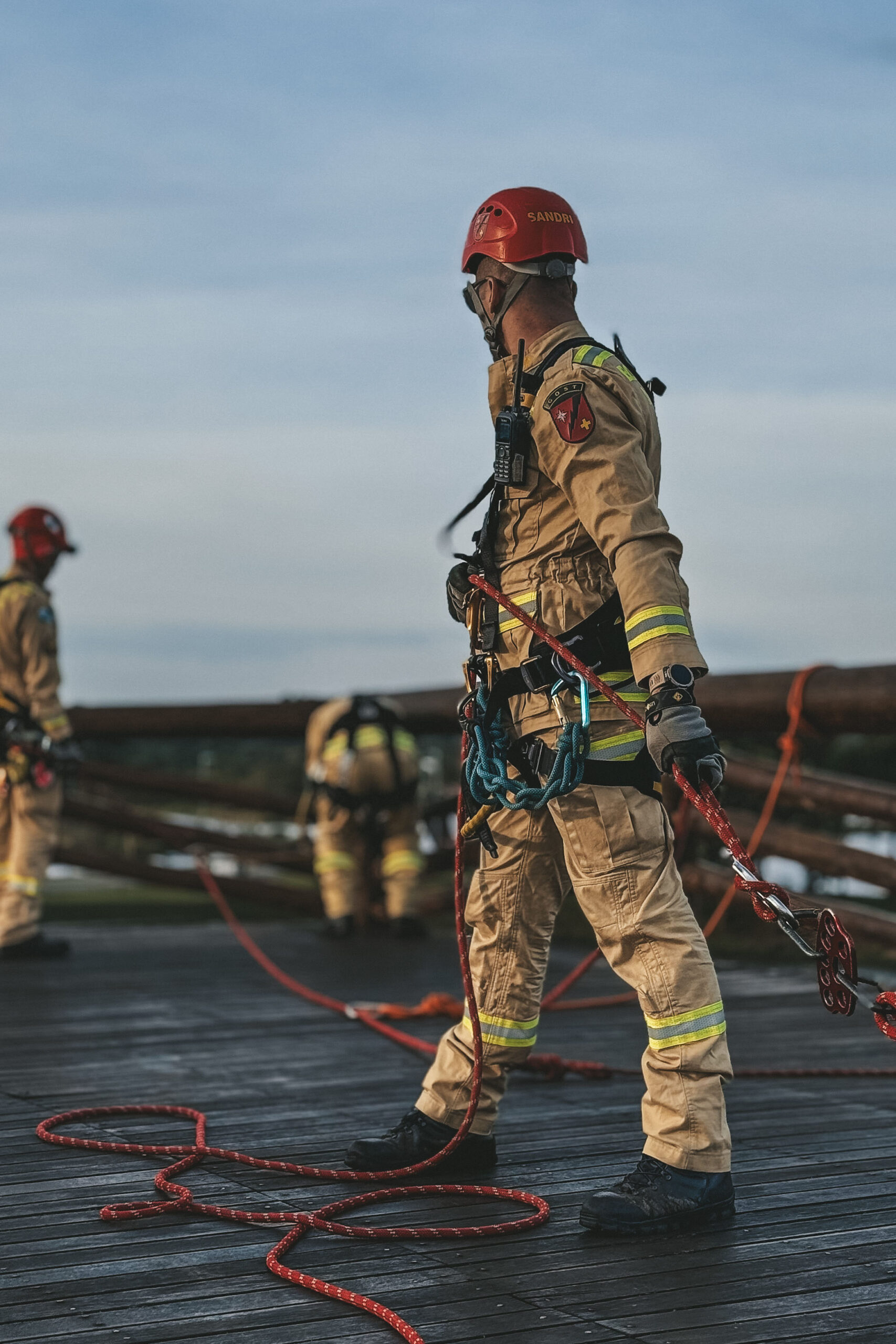 Bombeiros do Paraná seguem padrões internacionais de resposta imediata a desastres