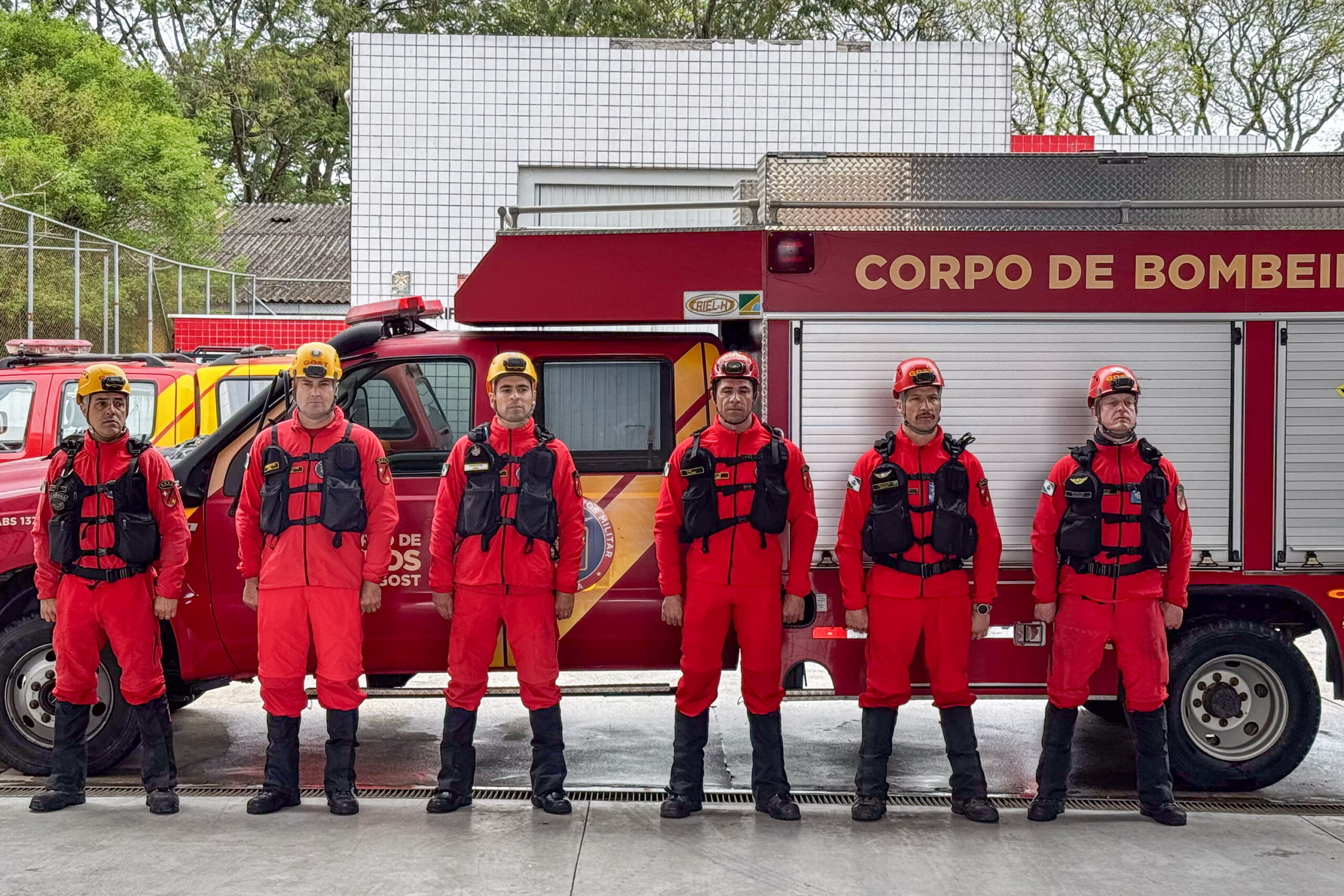 Bombeiros do Paraná seguem padrões internacionais de resposta imediata a desastres