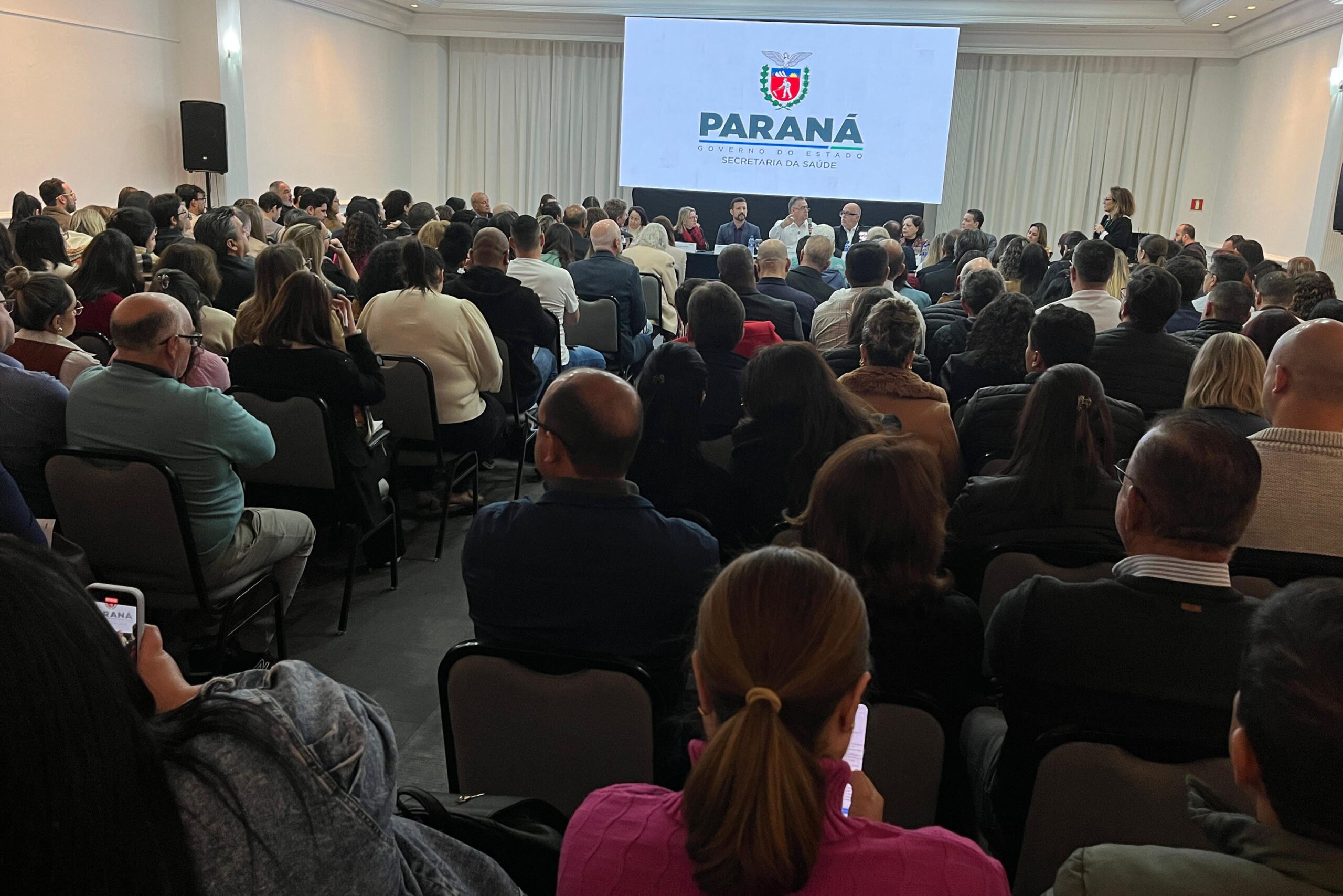 Com Opera Paraná, Estado chega a 2.100 cirurgias eletivas por dia