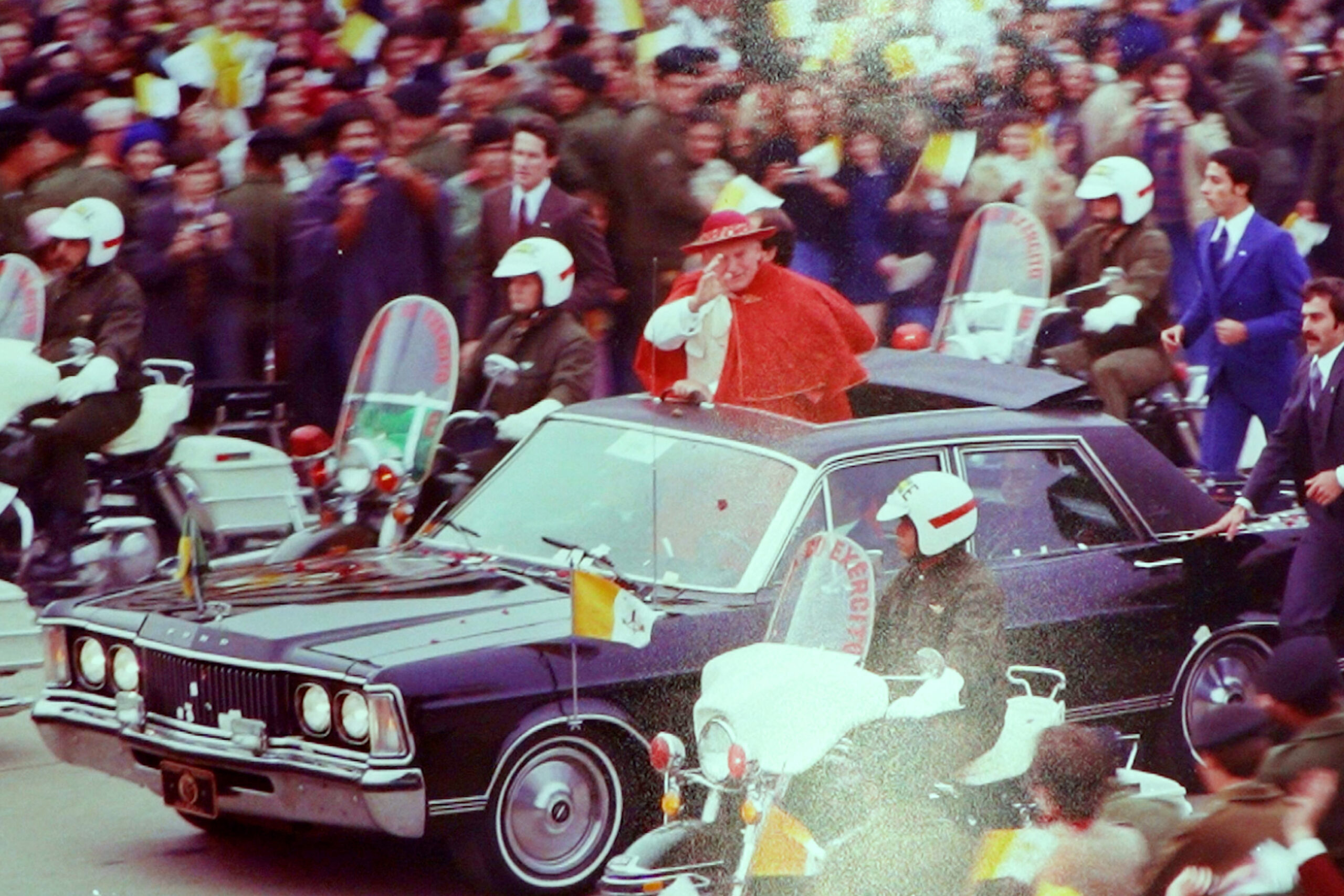 Há 45 anos, Papa João Paulo II arrastava a maior multidão da história do Paraná