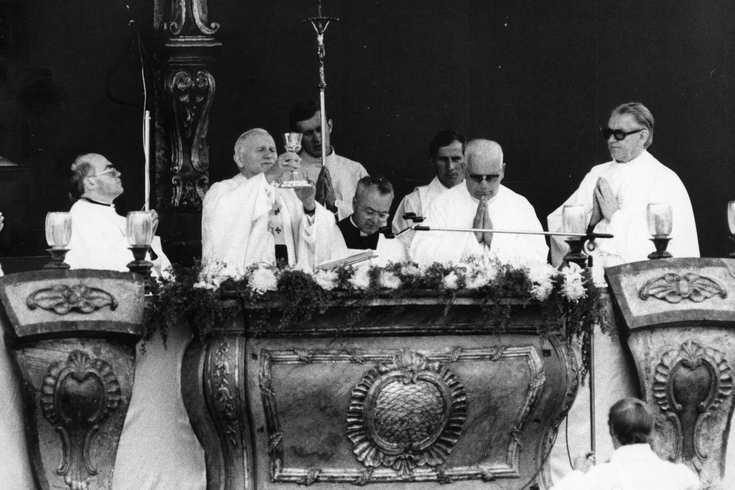 Há 45 anos, Papa João Paulo II arrastava a maior multidão da história do Paraná