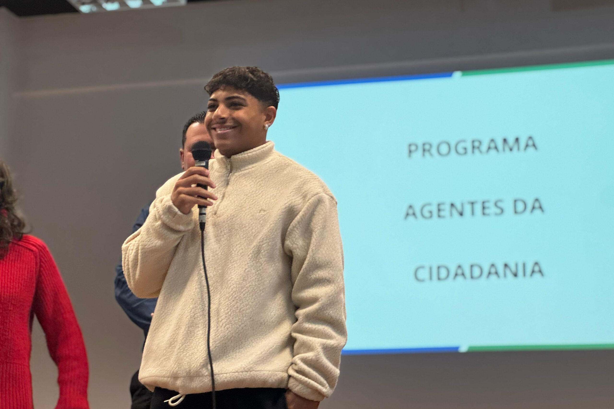 Bolsas mensais: Estado amplia Programa Agentes da Cidadania para 88 municípios