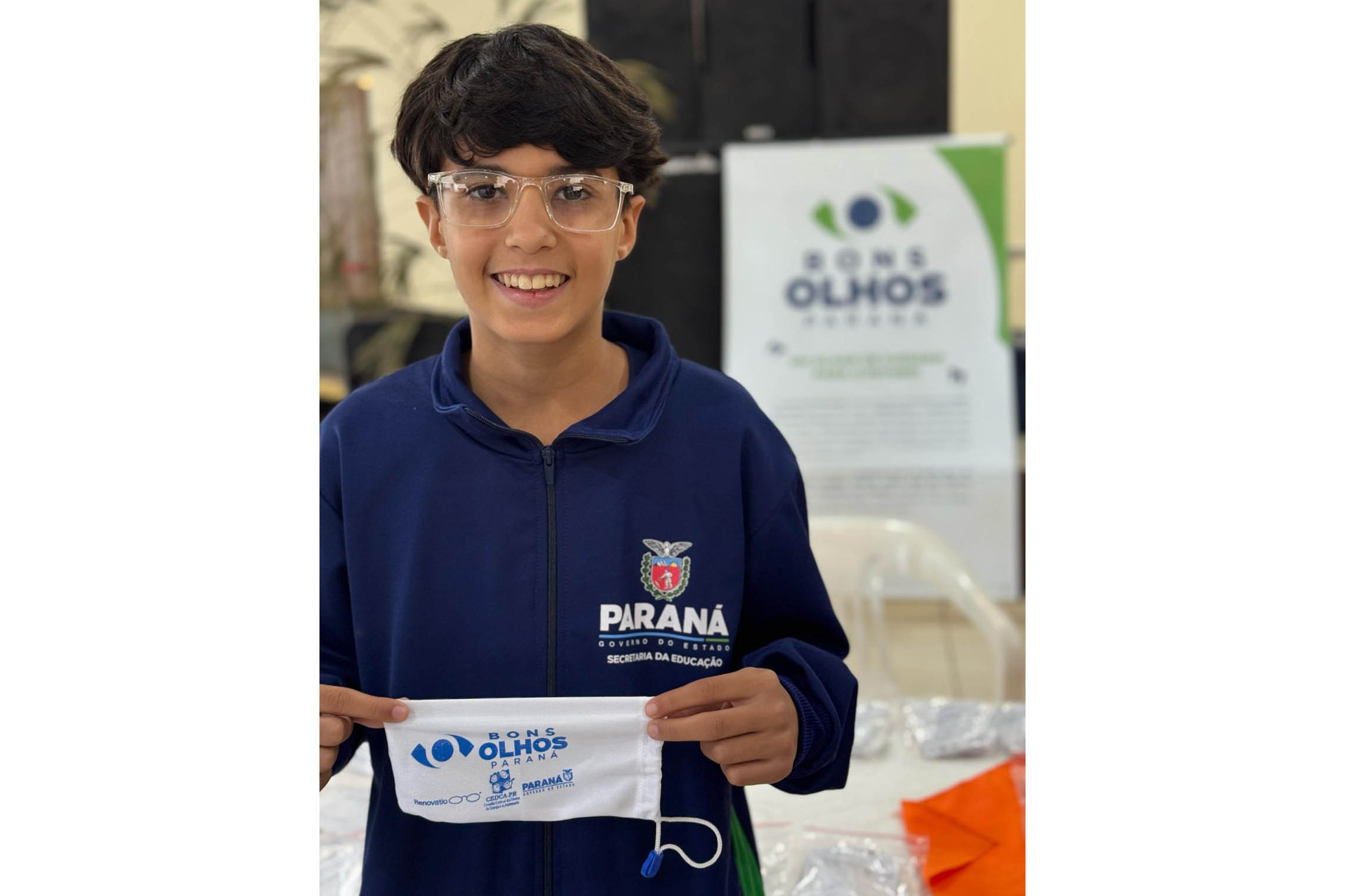 Estado entrega mais 589 óculos do Programa Bons Olhos Paraná para alunos da rede pública