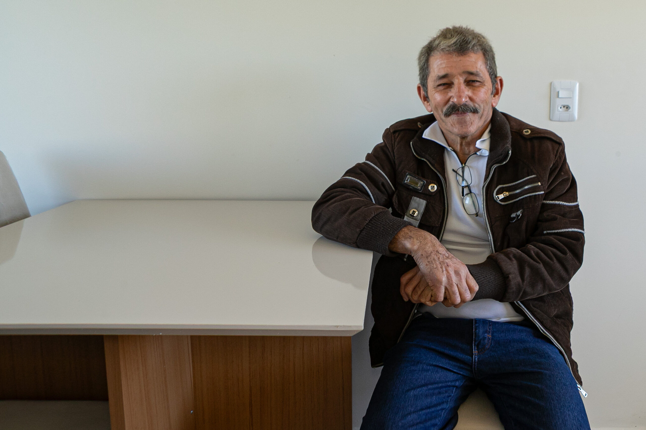 Com piscina e mobília, Ratinho Junior inaugura Condomínio do Idoso de Arapongas
