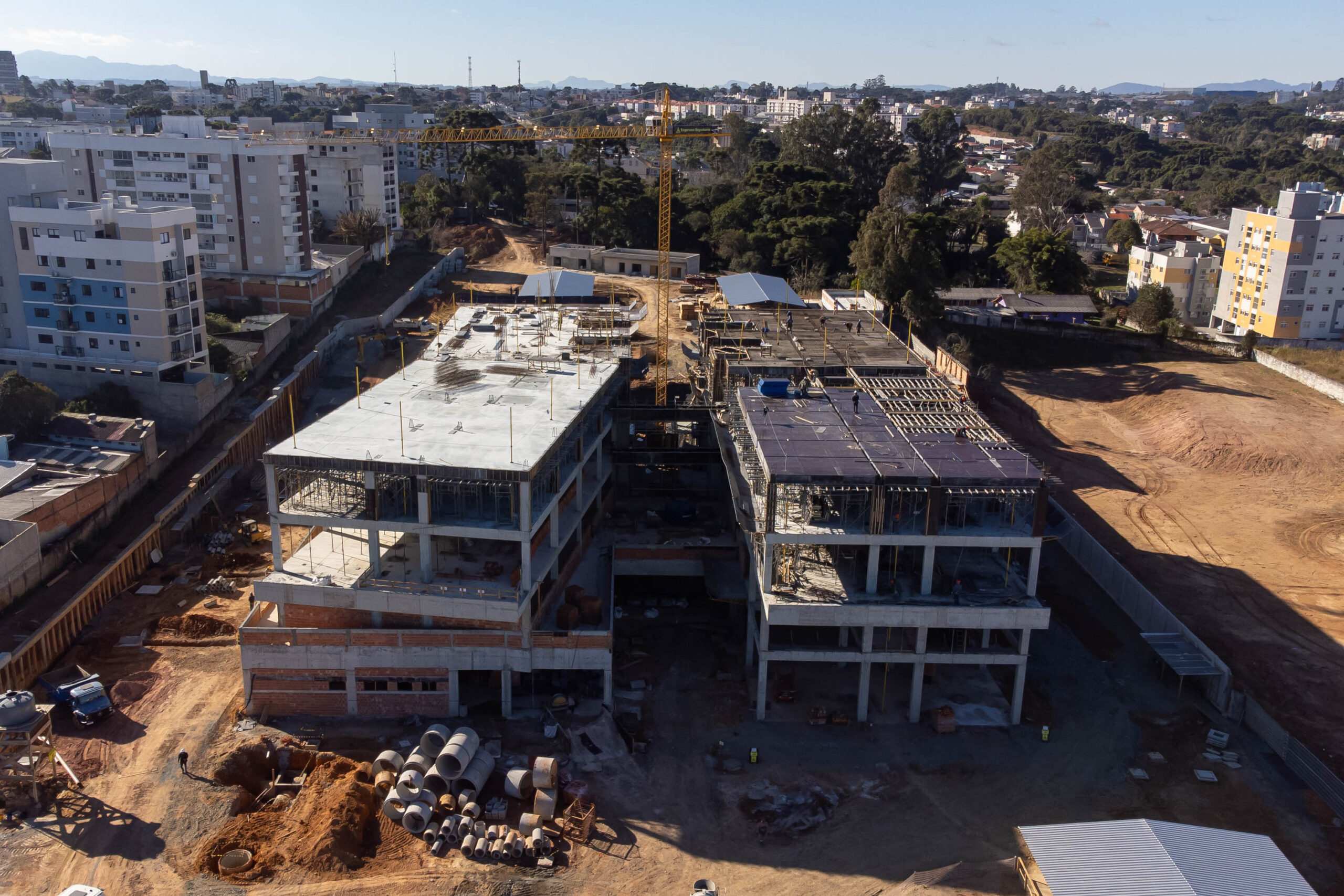 Com investimento de R$ 231 milhões, Paraná tem 11 maternidades em obras