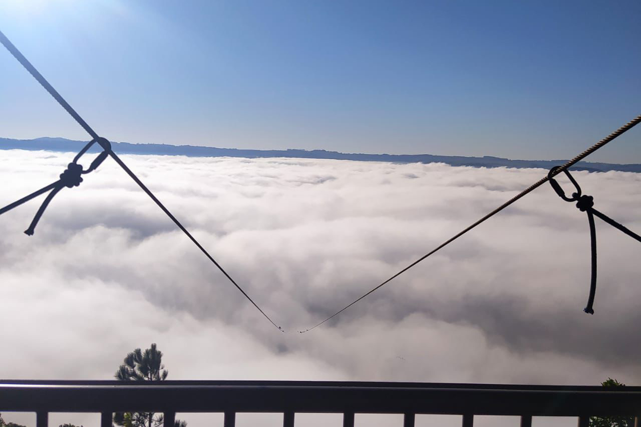Com vista para a Represa de Chavantes, maior tirolesa do Paraná tem 1 km de extensão