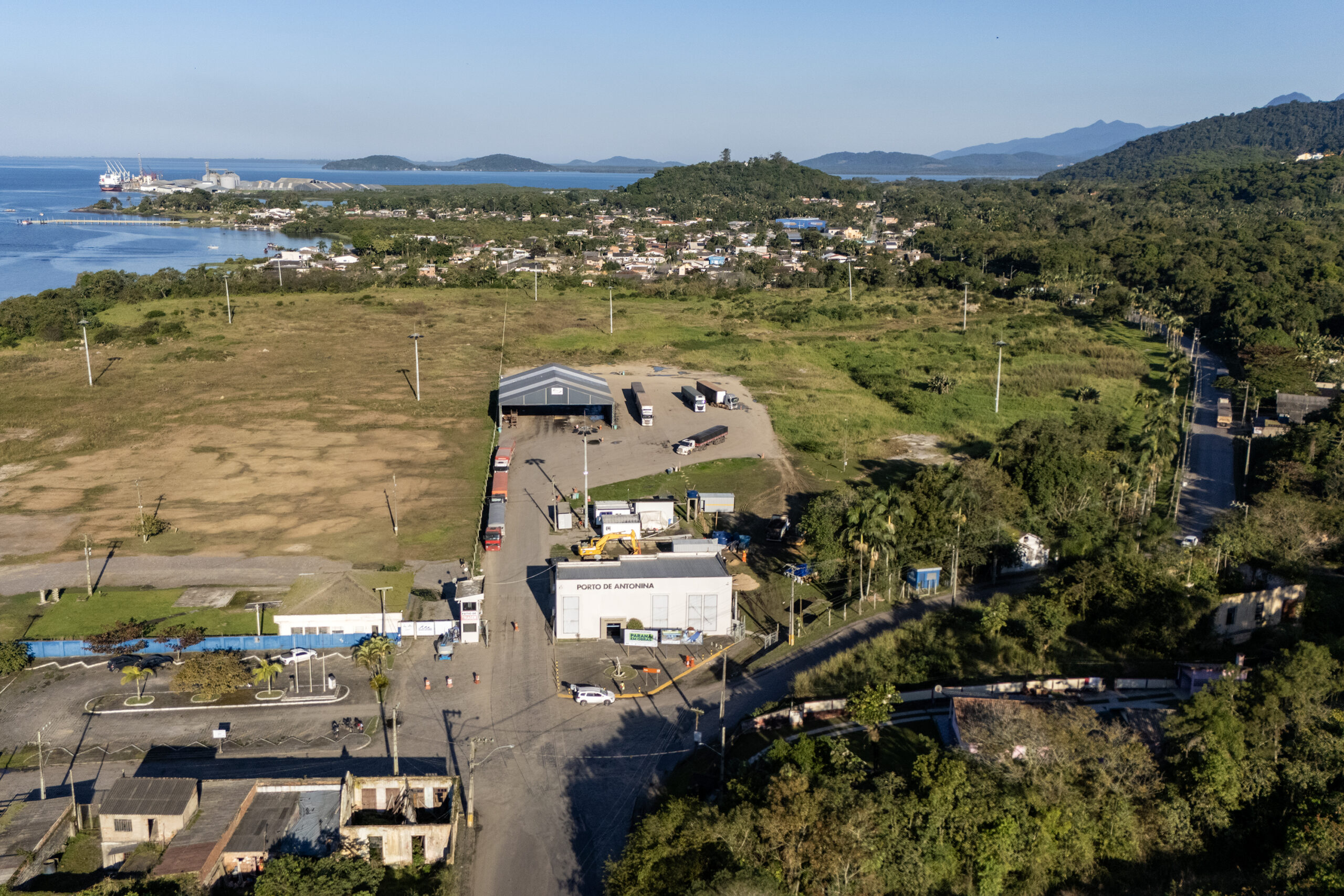 Com investimento de R$ 18,4 milhões, Portos do Paraná inicia obras viárias em Antonina
