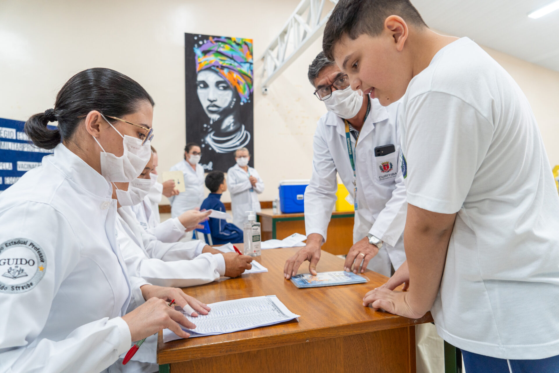 Força-tarefa retoma vacinação nas escolas e Estado reforça importância da carteirinha em dia