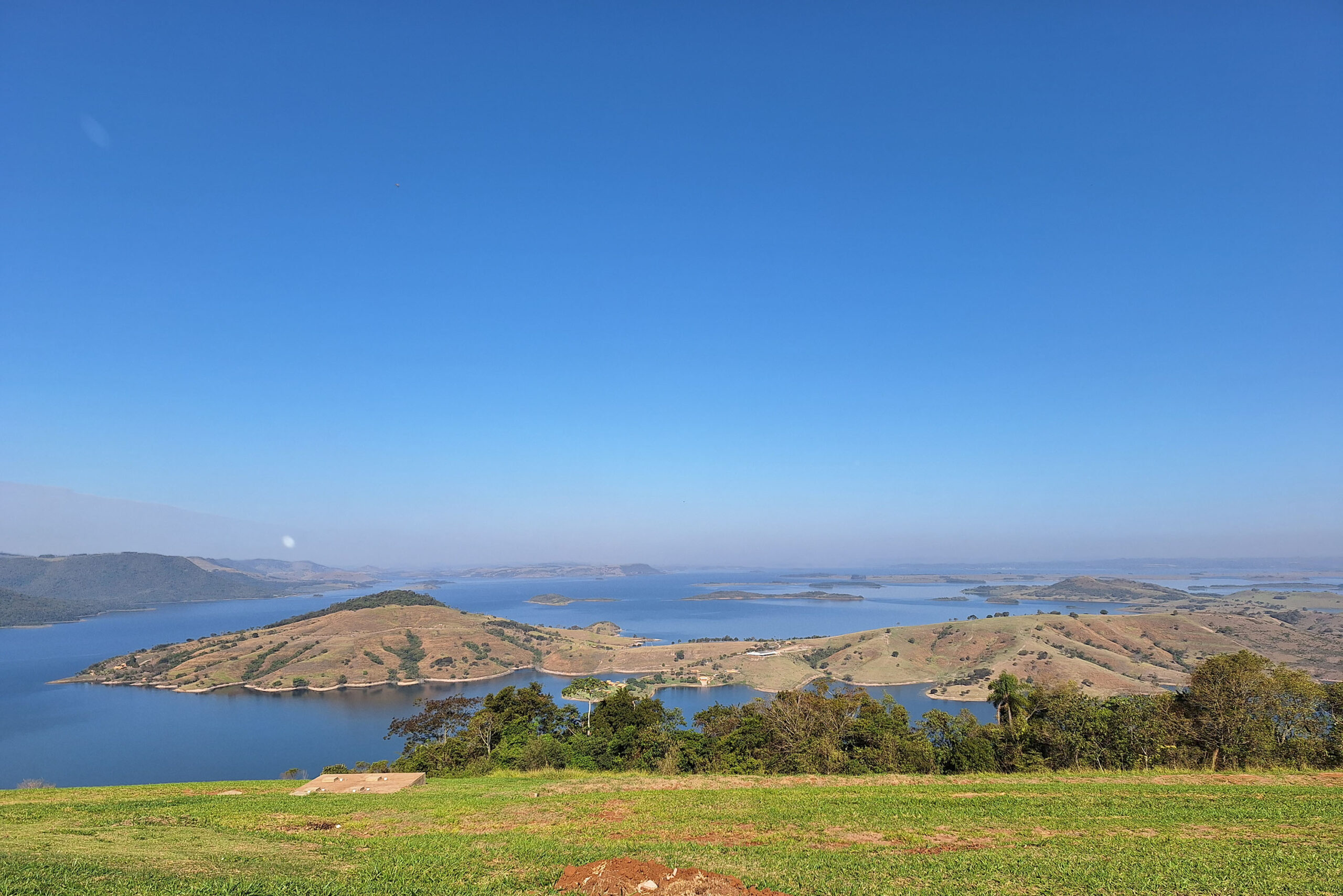 Com vista para a Represa de Chavantes, maior tirolesa do Paraná tem 1 km de extensão