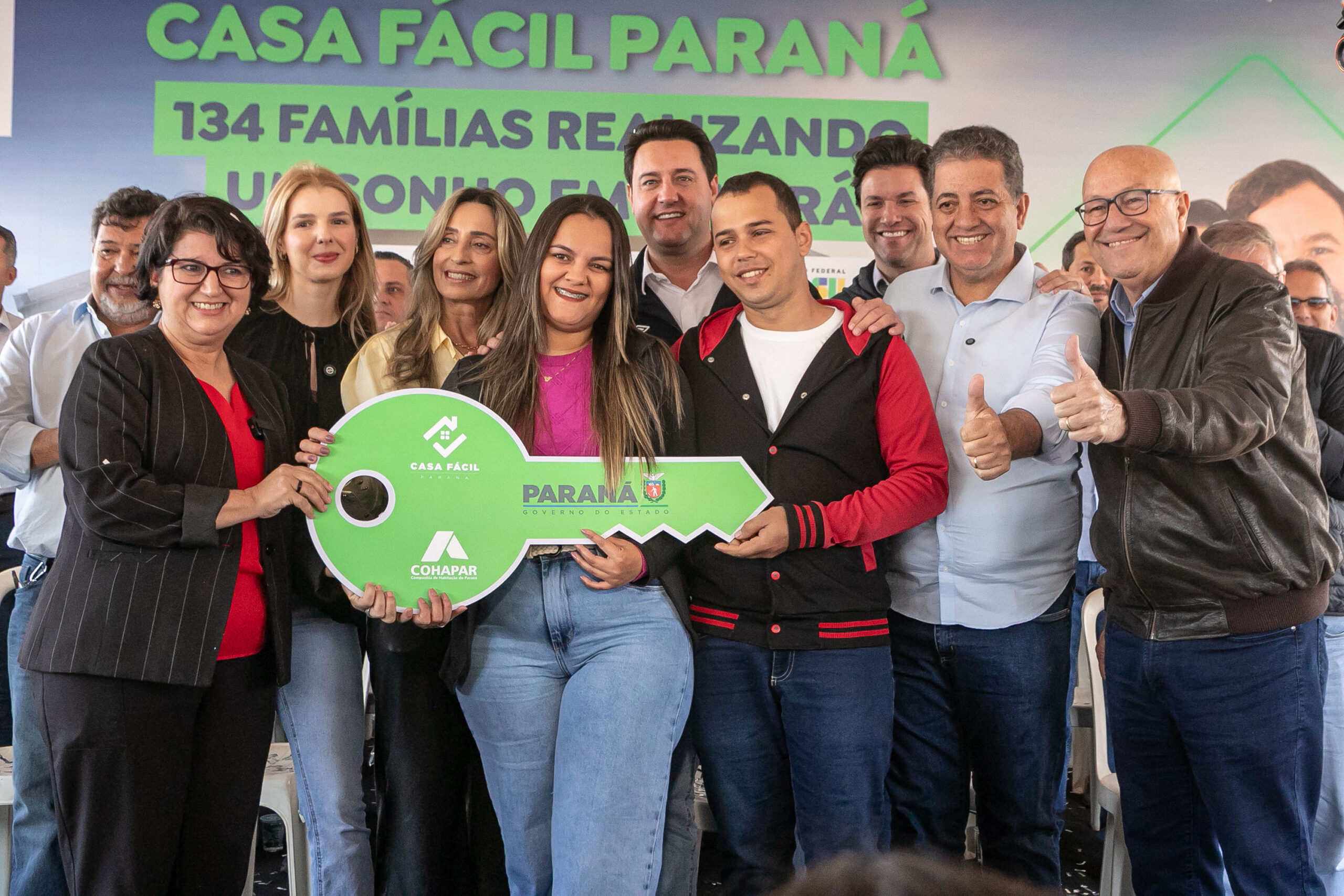 Casa Fácil: com ajuda do Estado, 134 famílias de Andirá conquistam a casa própria