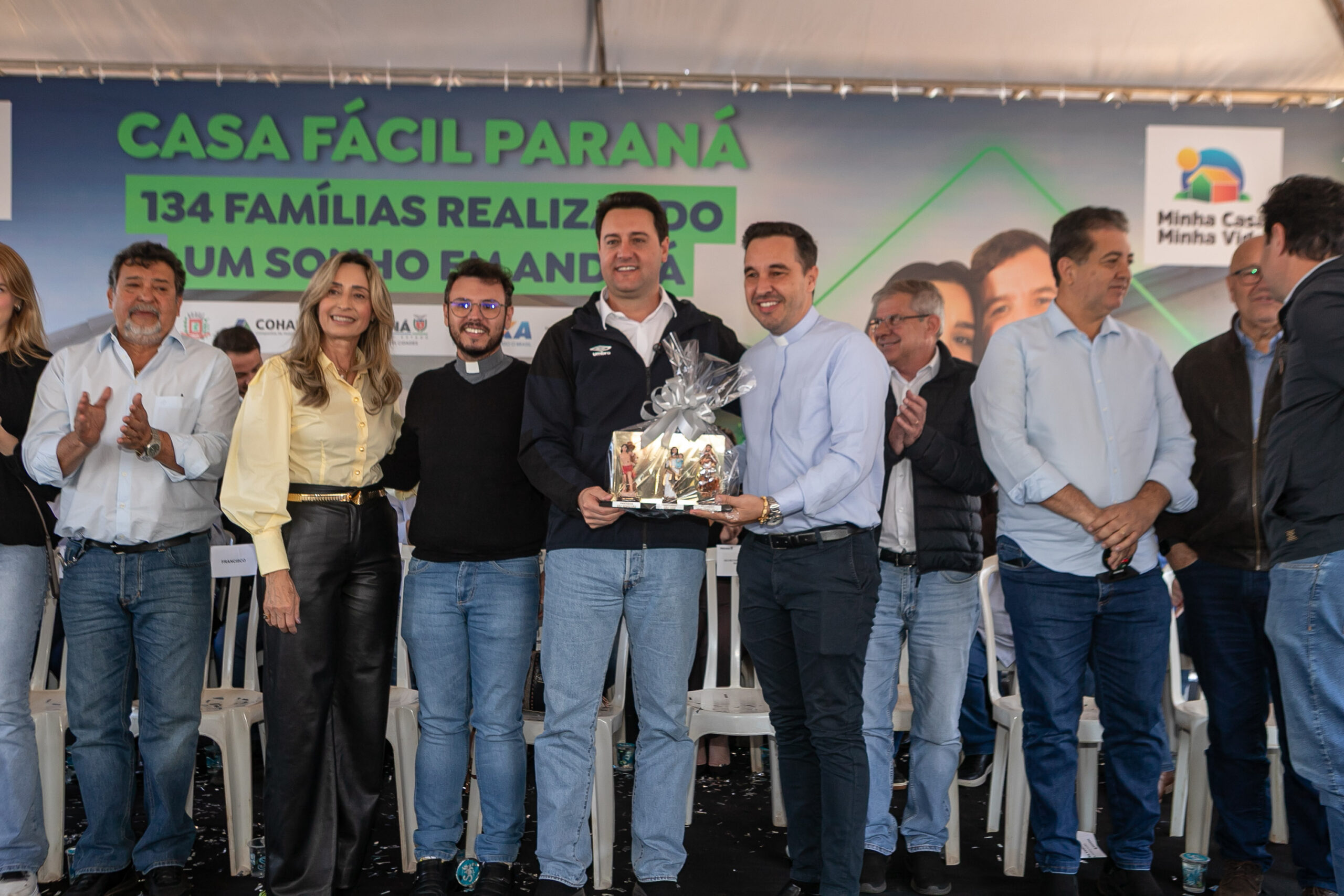 Casa Fácil: com ajuda do Estado, 134 famílias de Andirá conquistam a casa própria