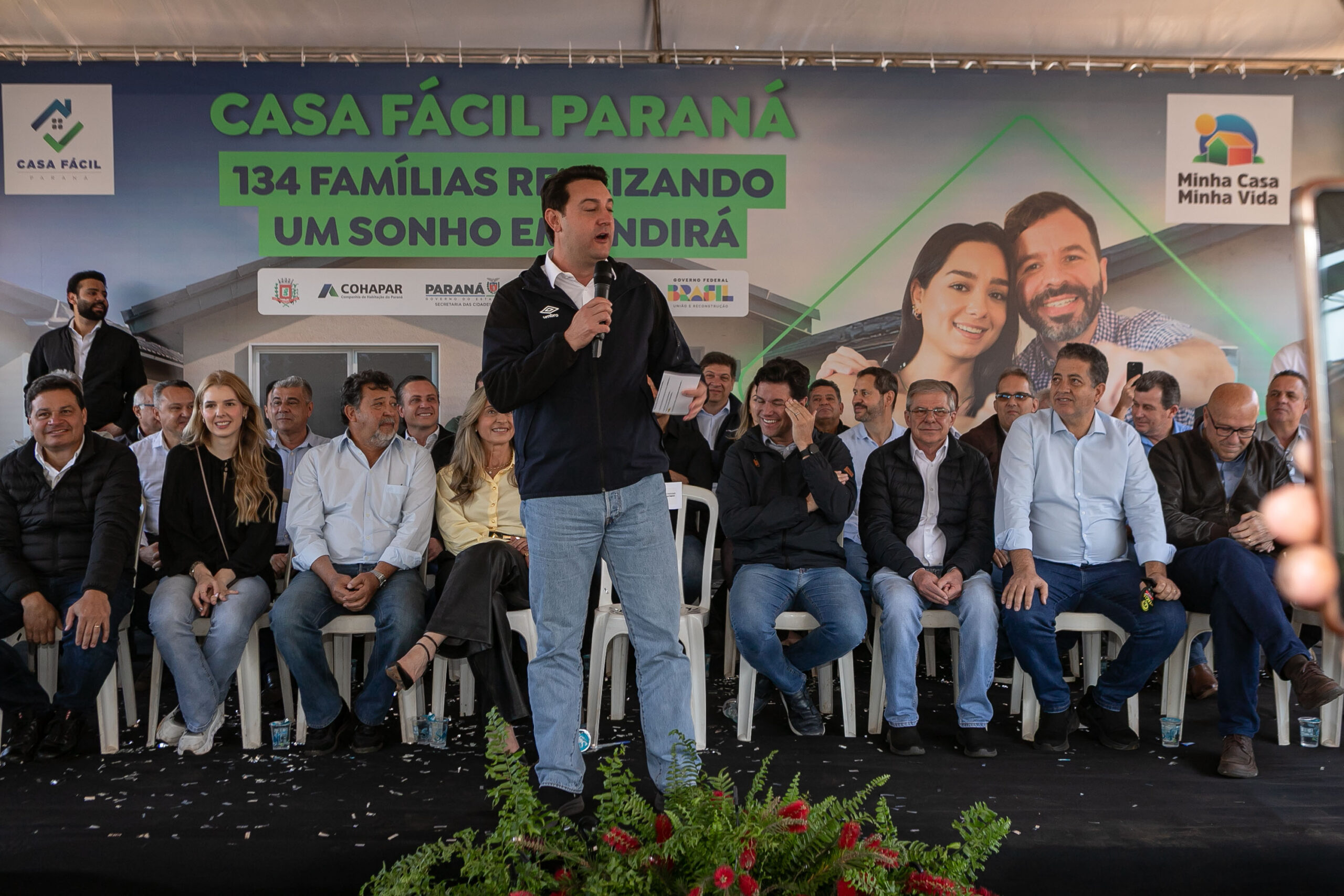 Casa Fácil: com ajuda do Estado, 134 famílias de Andirá conquistam a casa própria