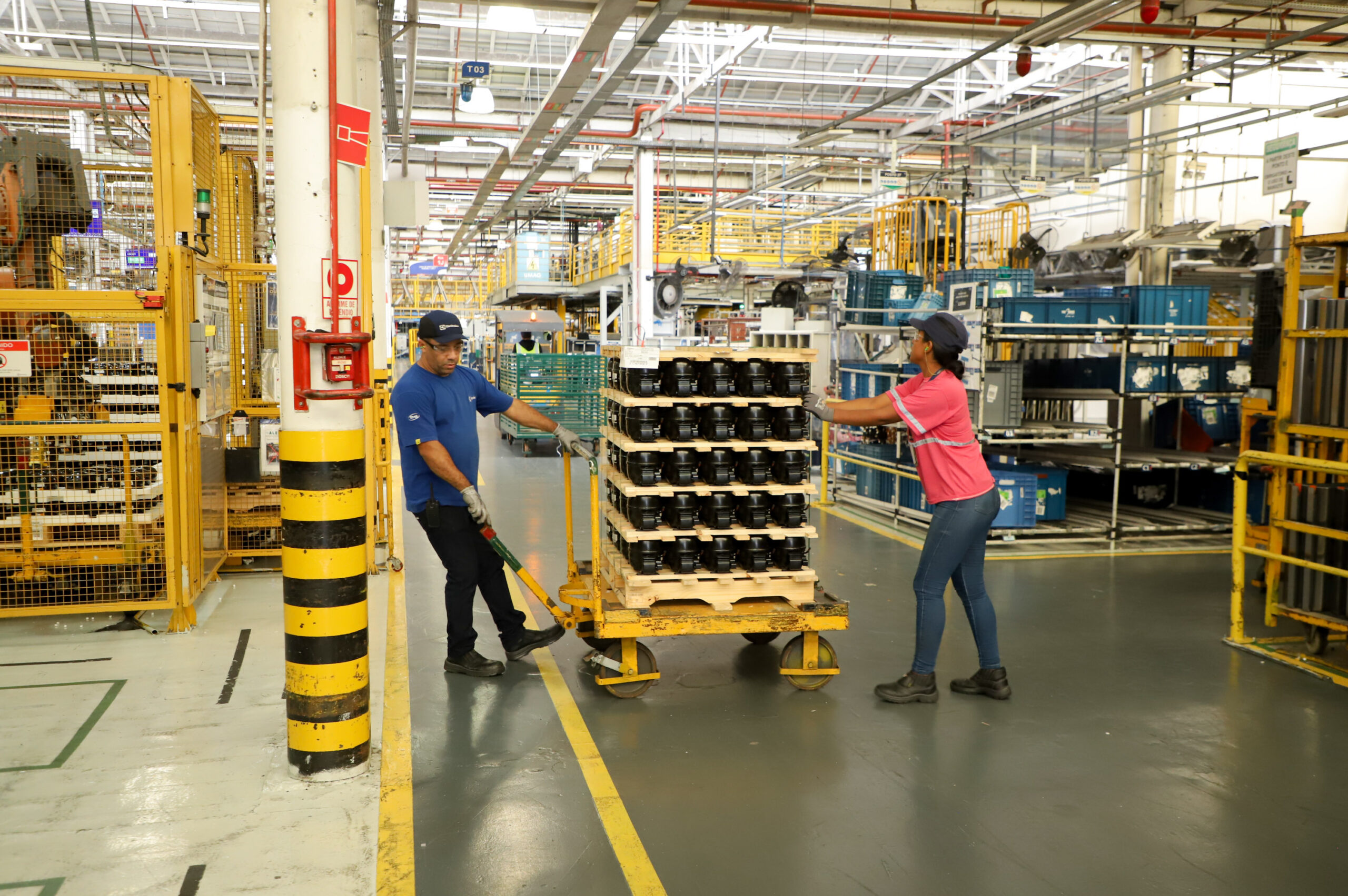 Economia paranaense em alta: Agências do Trabalhador têm 21 mil vagas abertas