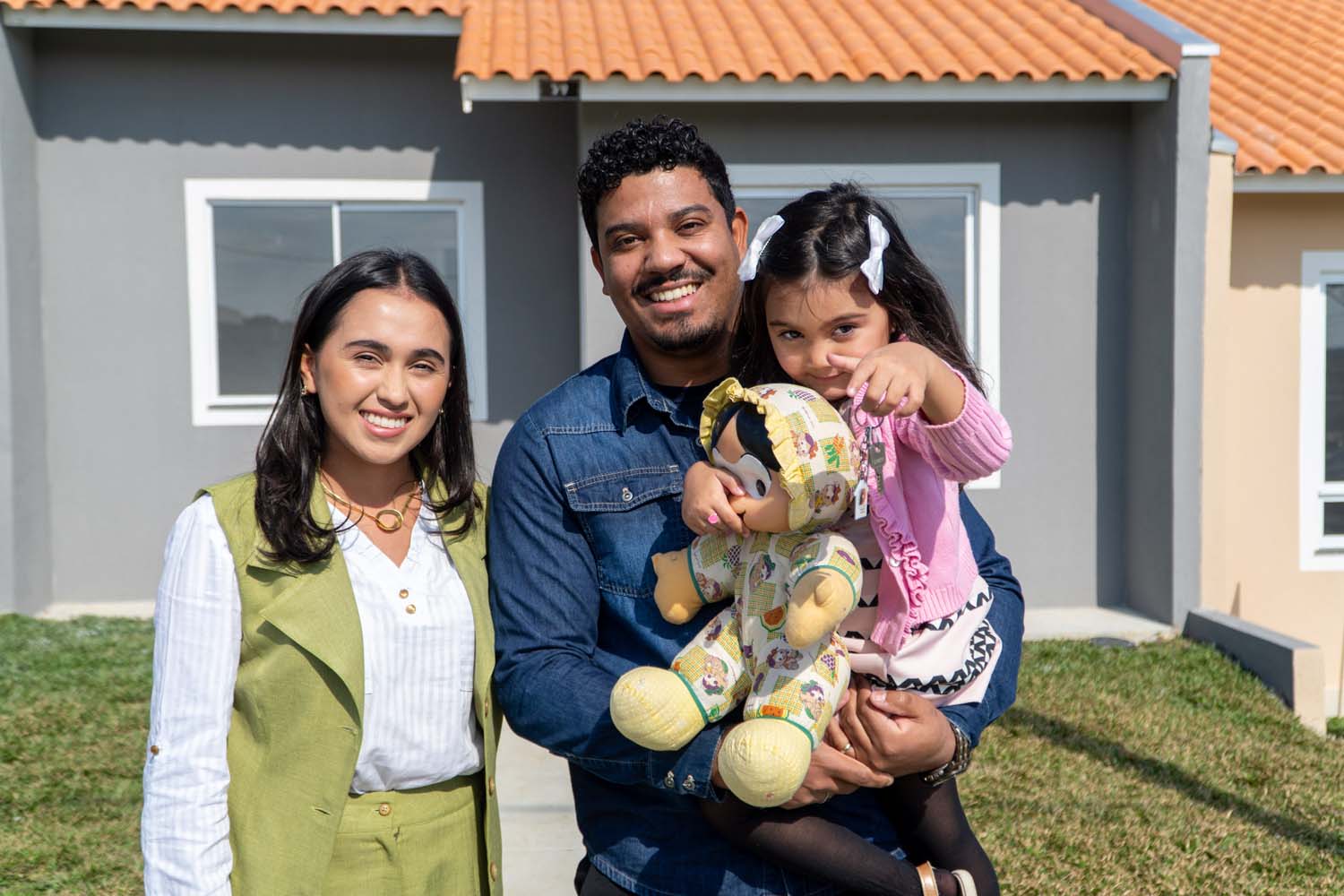 Estado investe quase R$ 1 milhão para ajudar 46 famílias de Irati a comprarem a casa própria