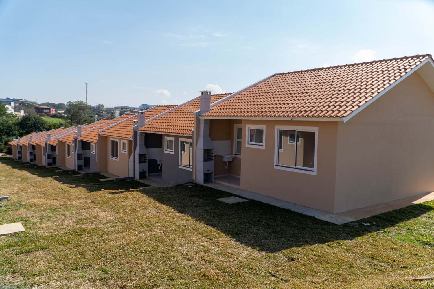 Estado investe quase R$ 1 milhão para ajudar 46 famílias de Irati a comprarem a casa própria