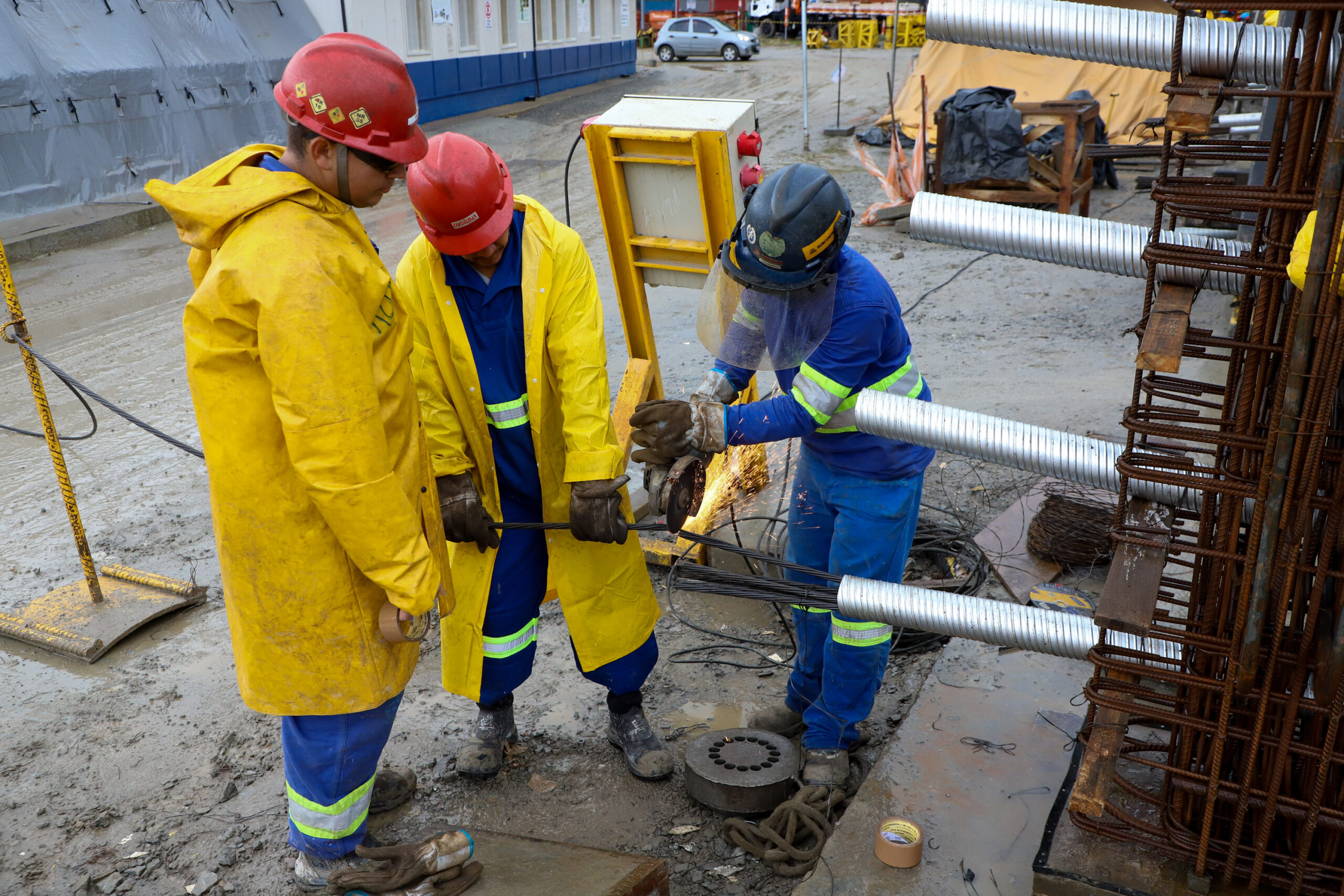 Economia paranaense em alta: semana começa com 21 mil vagas de trabalho