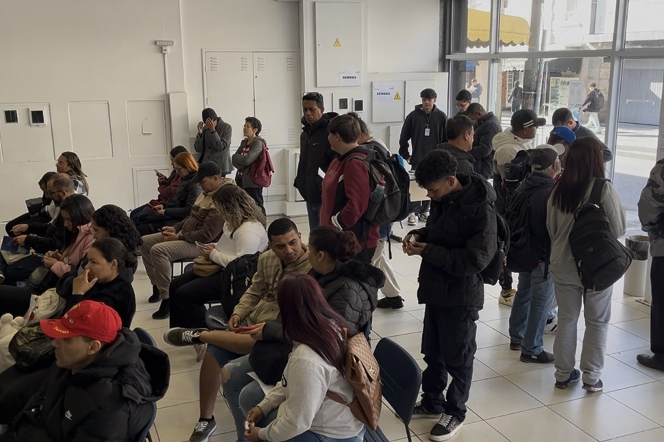 Mutirão de emprego em Curitiba reúne mais de 20 empresas e pré-aprova 272 trabalhadores