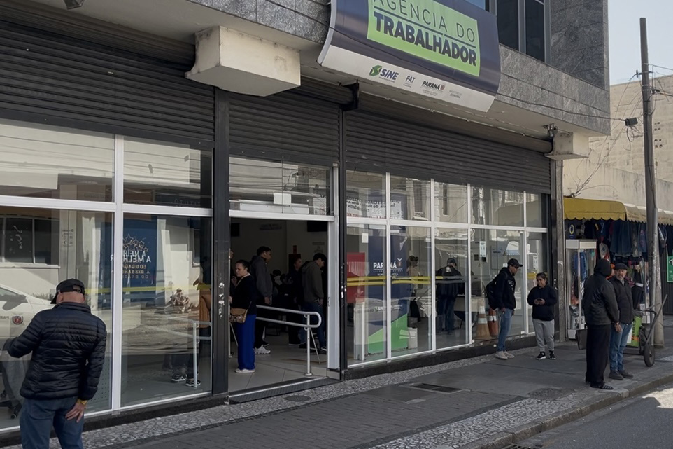 Mutirão de emprego em Curitiba reúne mais de 20 empresas e pré-aprova 272 trabalhadores