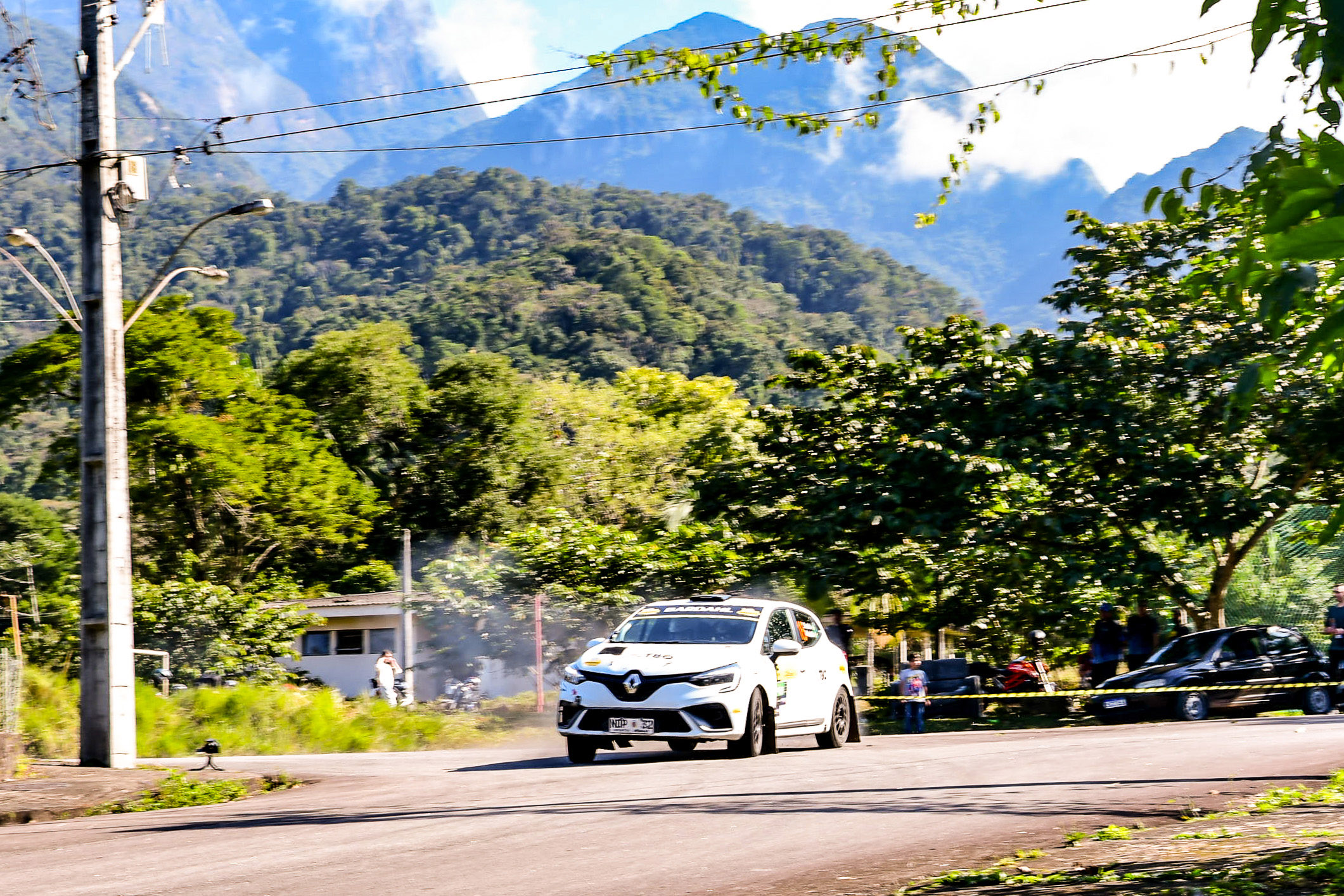 Rally reuniu pilotos e curiosos e mostrou potencial esportivo e turístico da Estrada da Graciosa