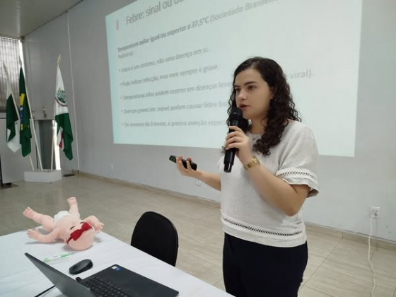 Educadores dos CMEIs participam de parada pedagógica
