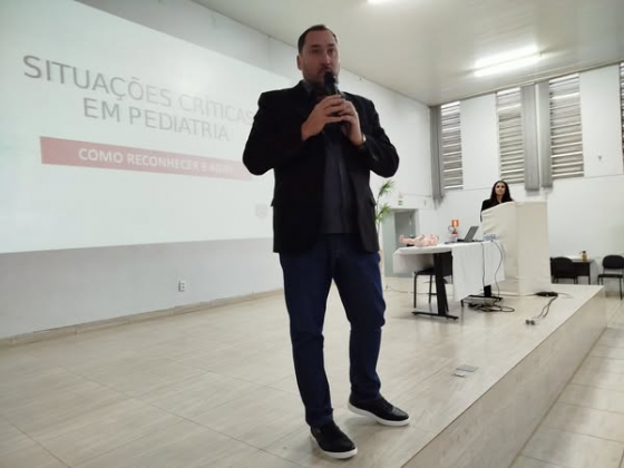 Educadores dos CMEIs participam de parada pedagógica