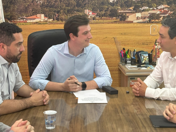 Mecabô sanciona lei inédita que fortalece atenção à primeira infância