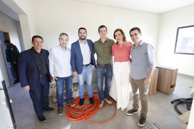 TRABALHO COLETIVO: Prefeitura acompanha obra 1º módulo policial do Paraná construído por moradores no Recanto Tropical