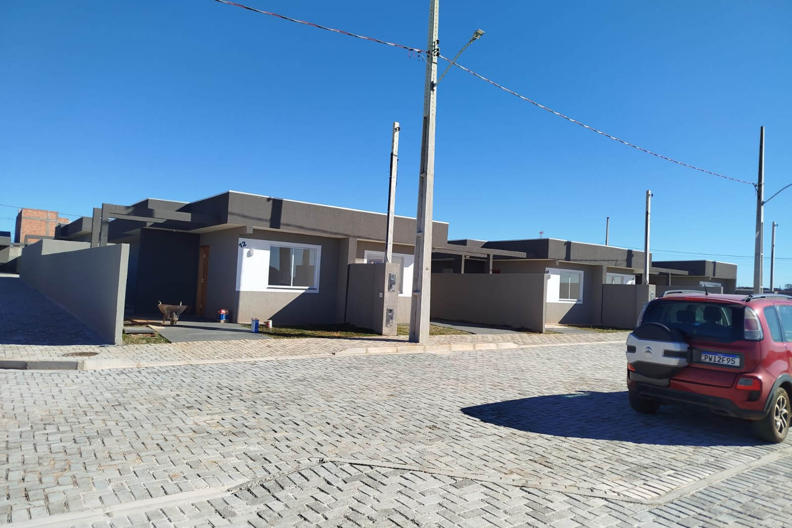 Com ajuda do Casa Fácil, Cohapar entrega residencial com 40 moradias em Ponta Grossa