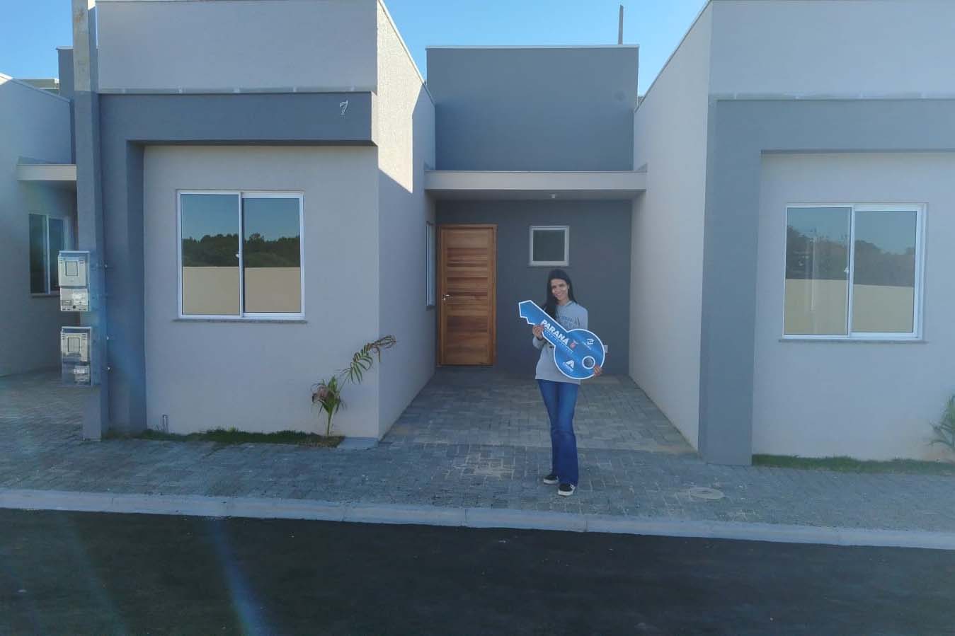 Em Ponta Grossa, mais 20 famílias conquistam a moradia própria com o Casa Fácil Paraná