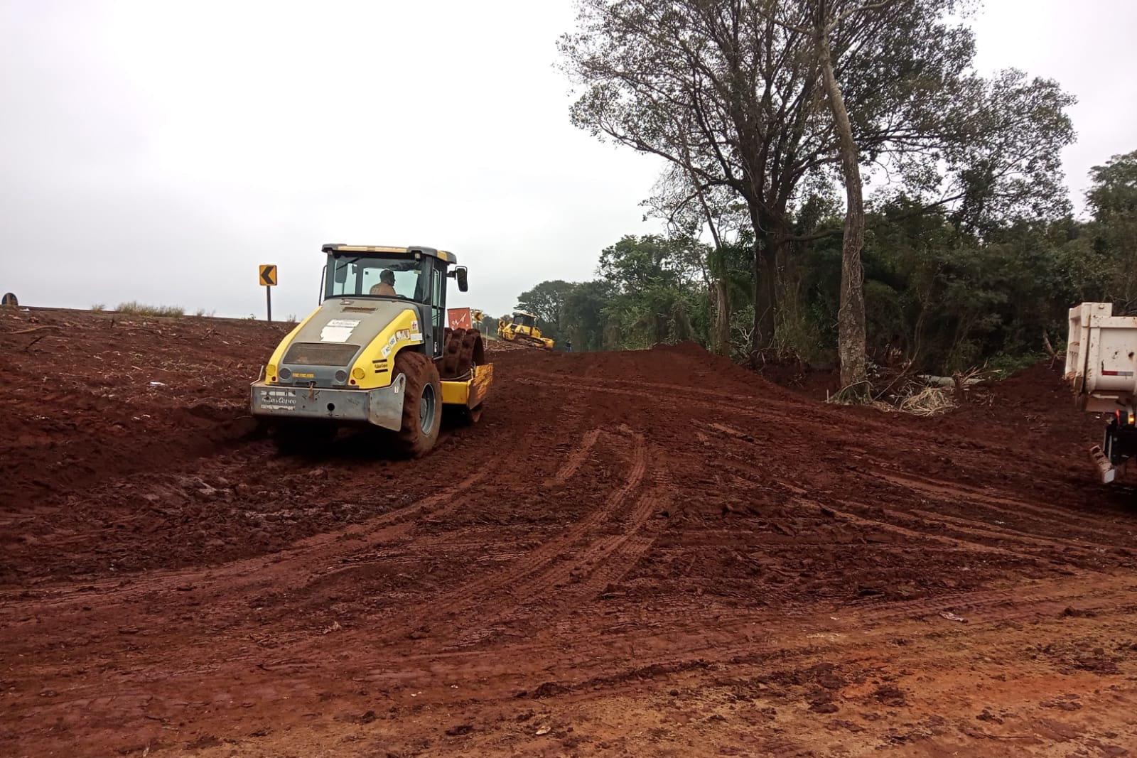 DER/PR inicia serviços de construção do novo viaduto de Lerroville na PR-445
