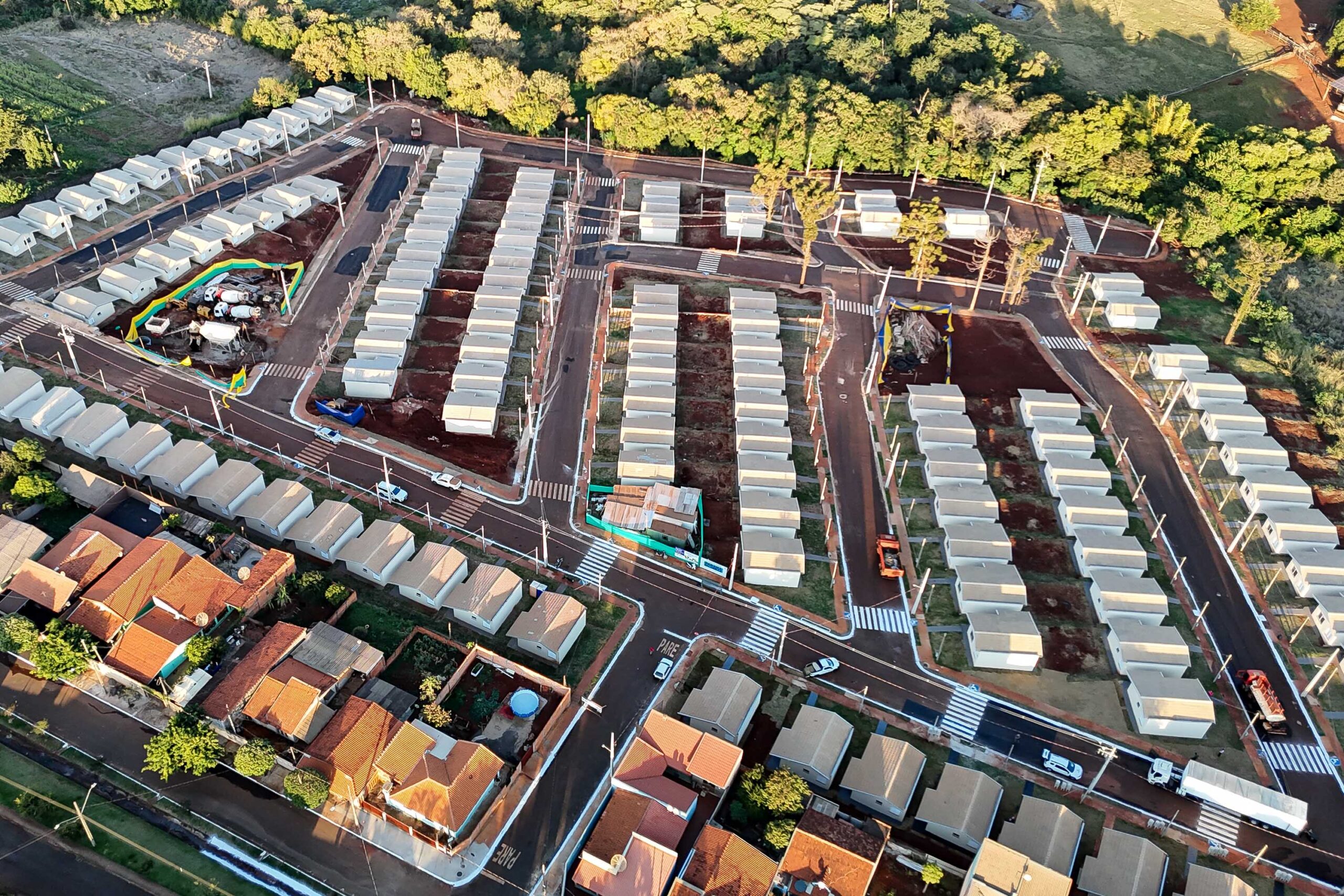 Casa Fácil: com ajuda do Estado, 134 famílias de Andirá conquistam a casa própria