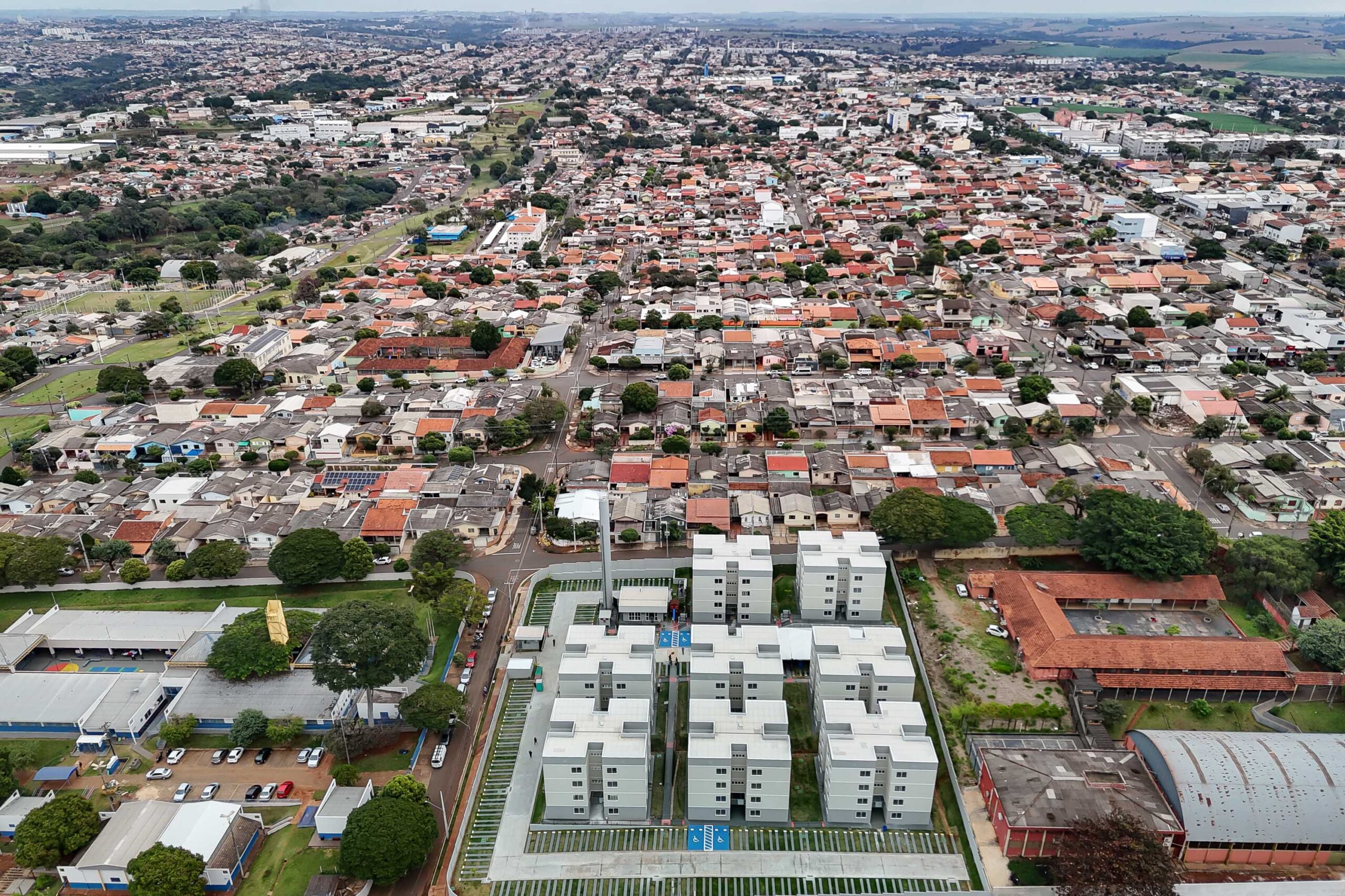 Piana entrega residencial com 128 apartamentos para atender famílias de Londrina
