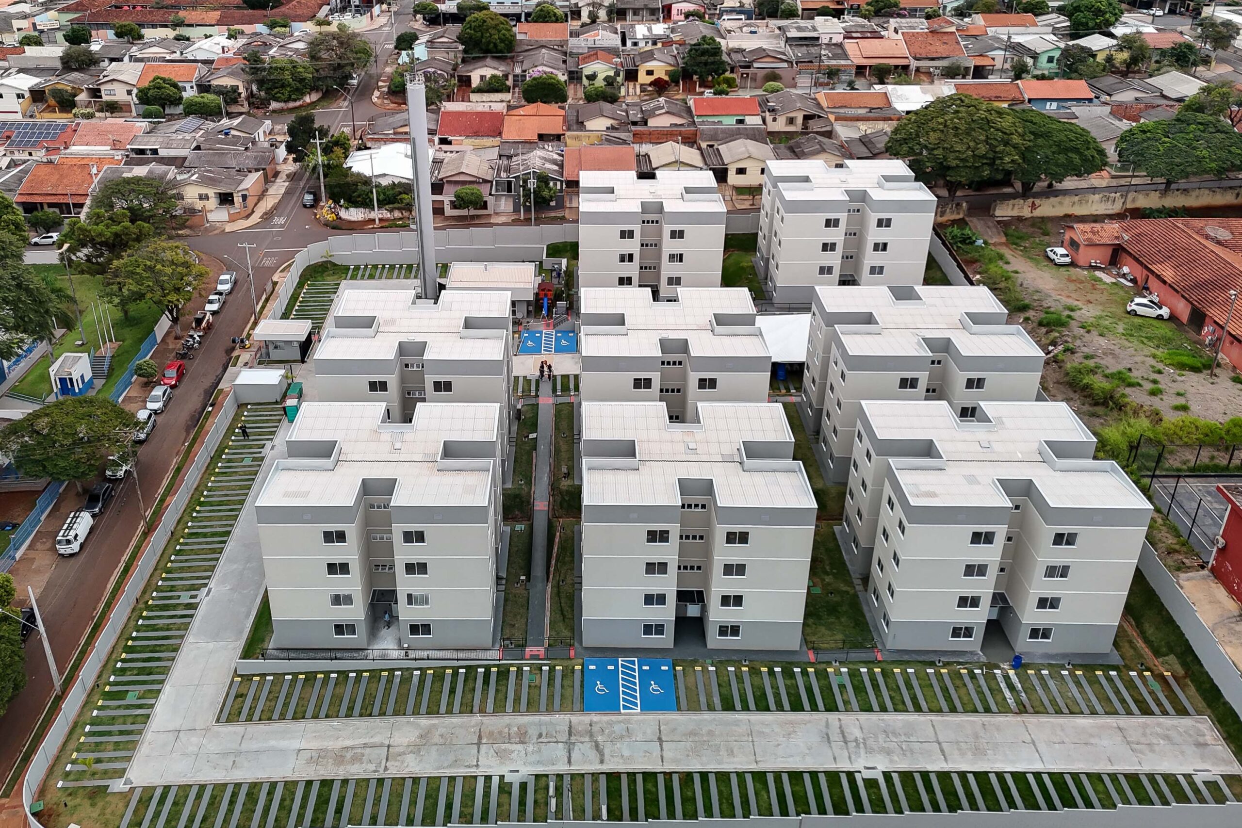 Piana entrega residencial com 128 apartamentos para atender famílias de Londrina