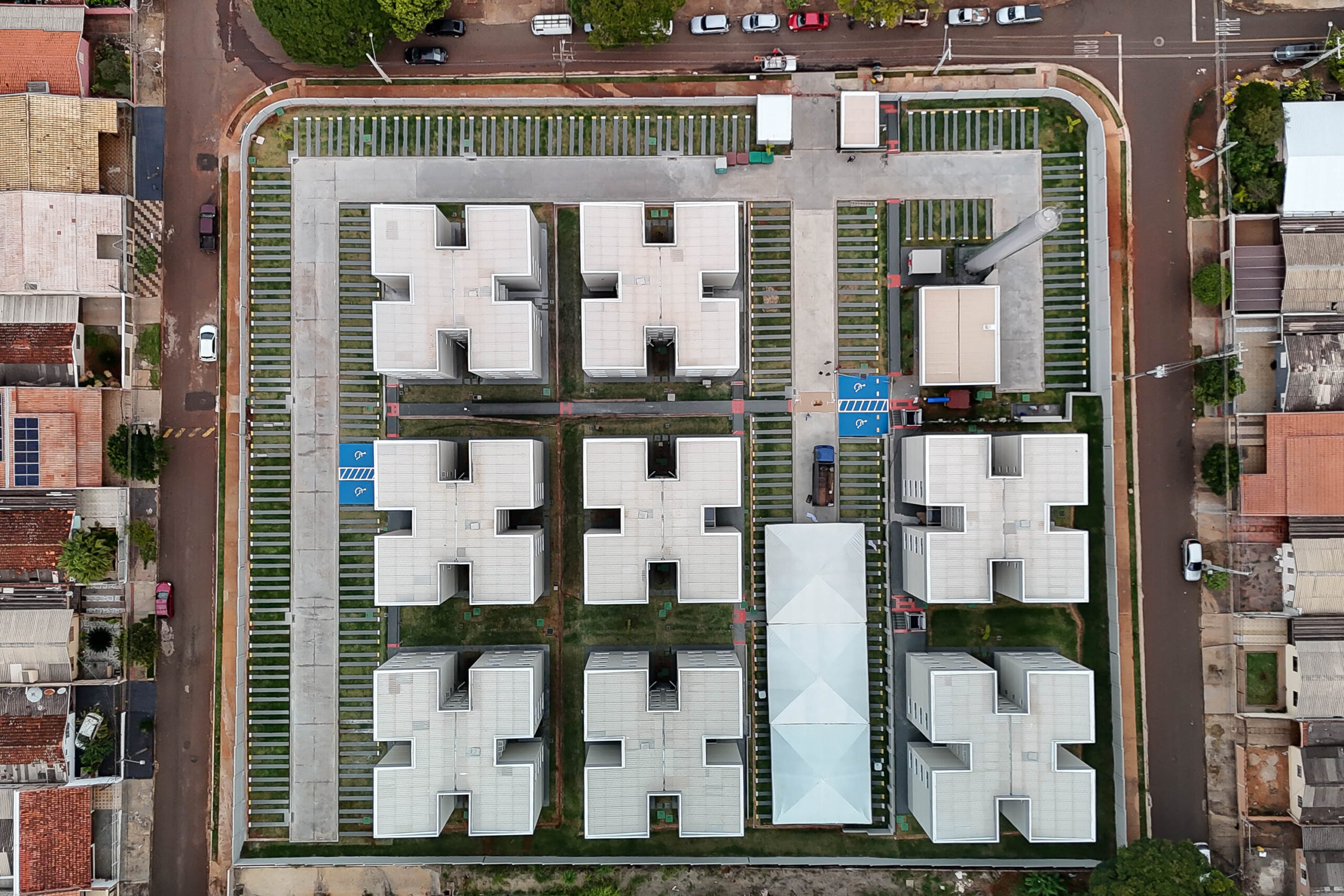 Piana entrega residencial com 128 apartamentos para atender famílias de Londrina